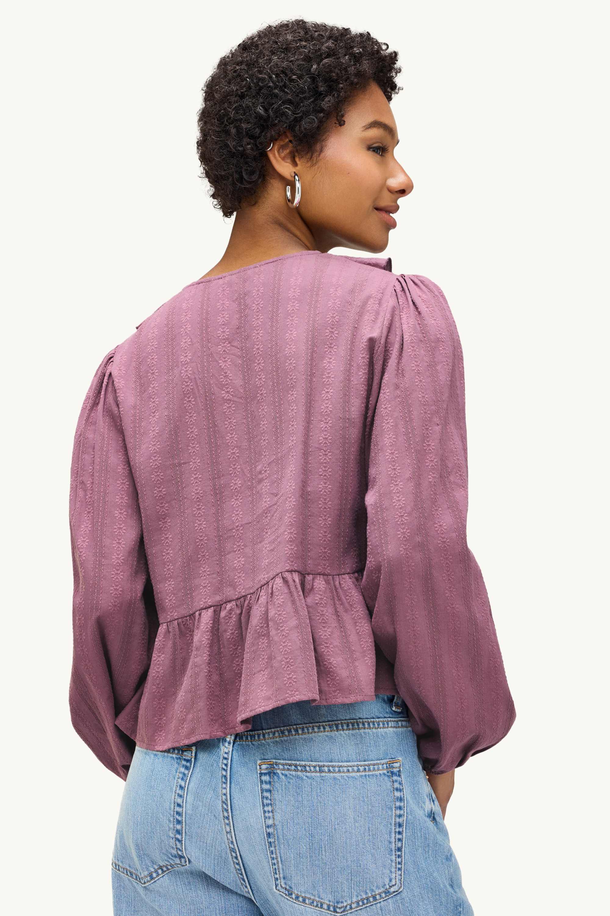 V-neck blouse lilac