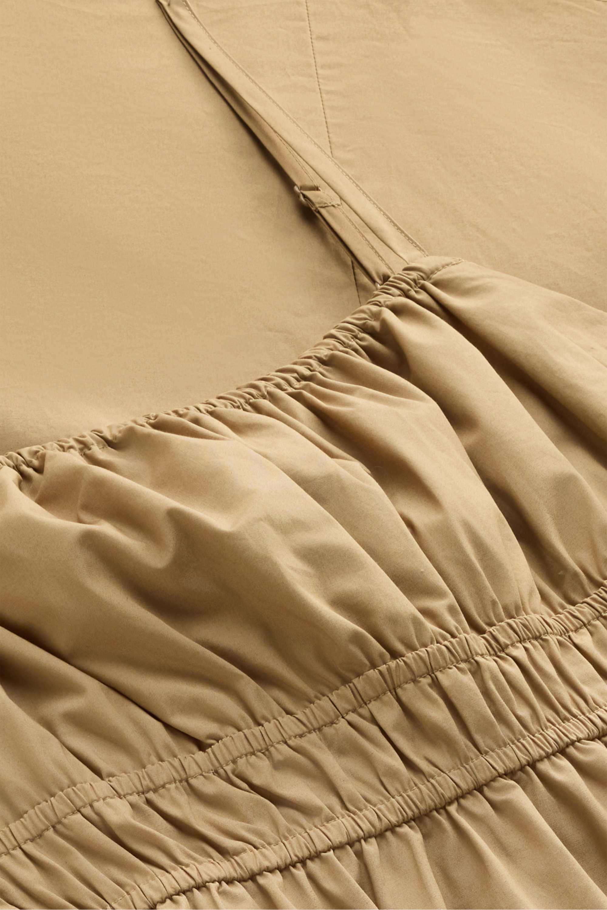 Empire dress beige