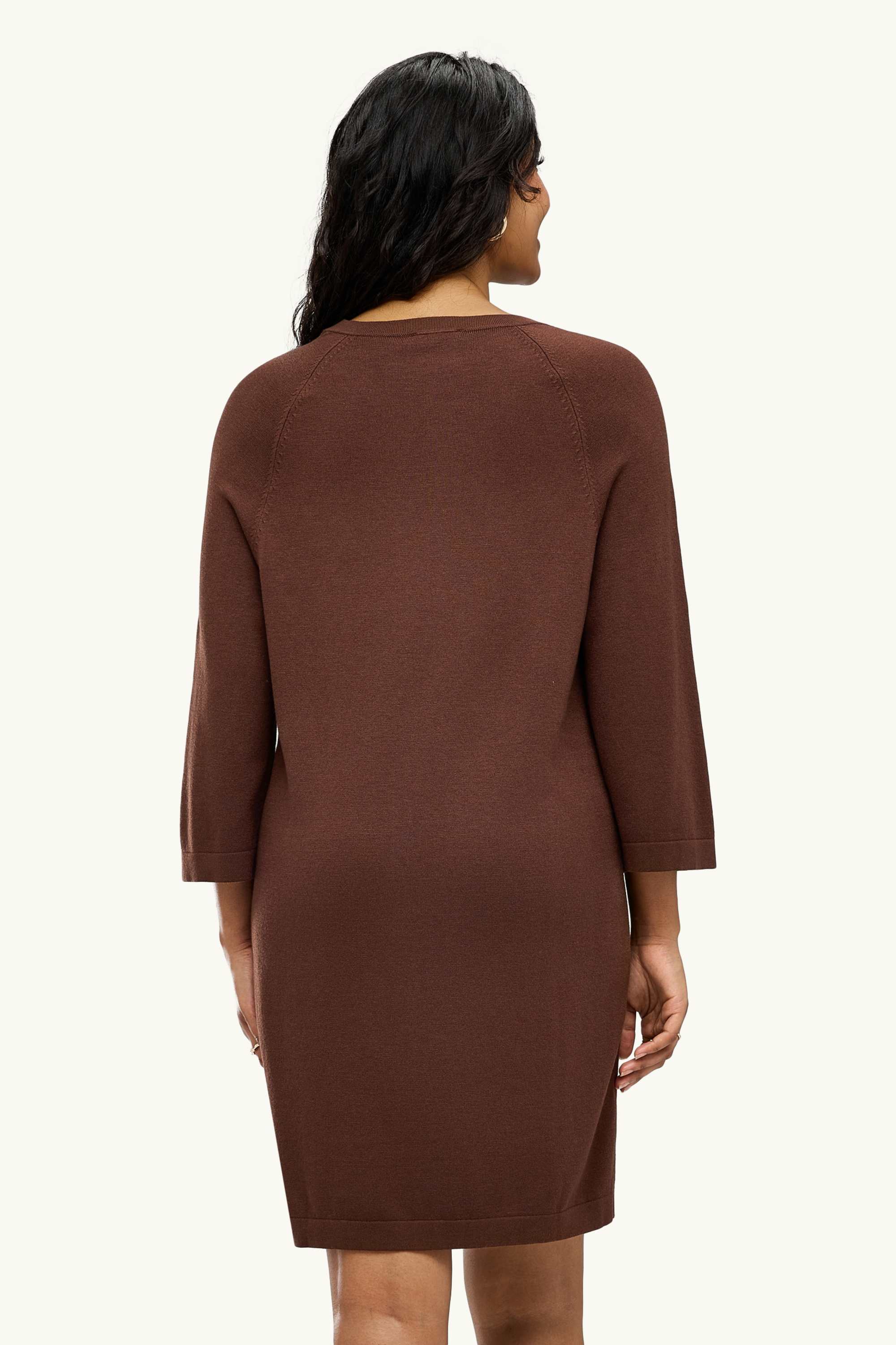 Knitted dress - straight fit brown