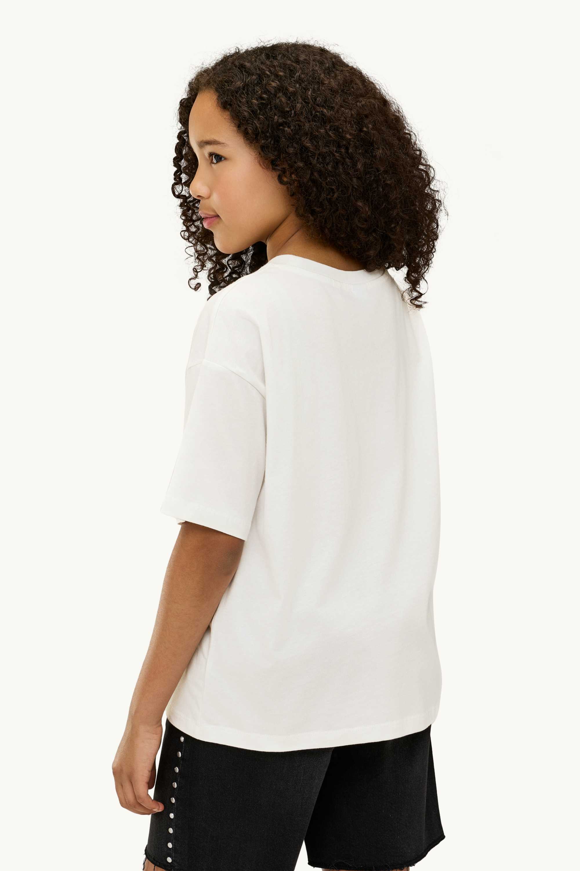 Cinnamoroll - short sleeve T-shirt - shiny white