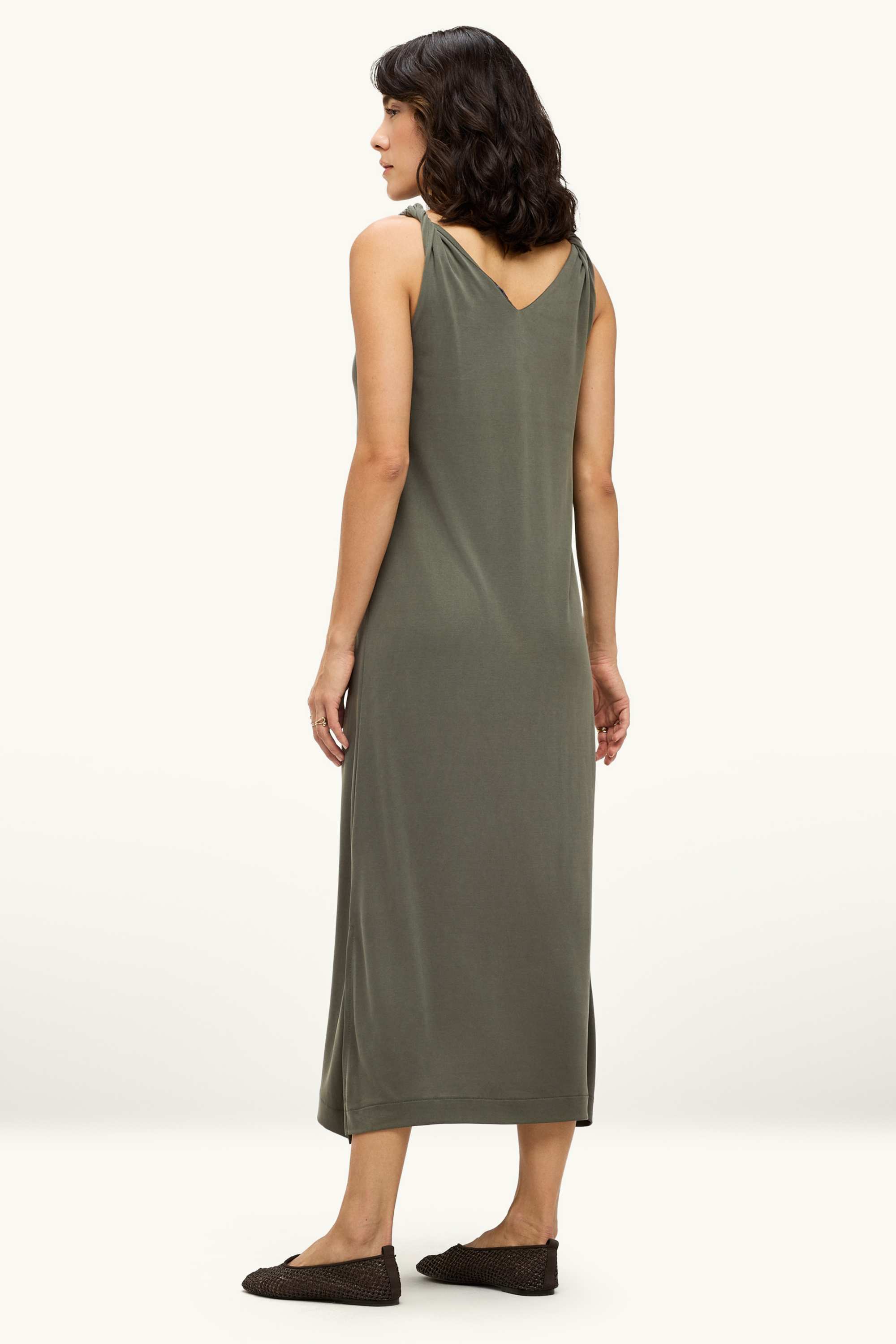 V-neck dress - straight fit khaki