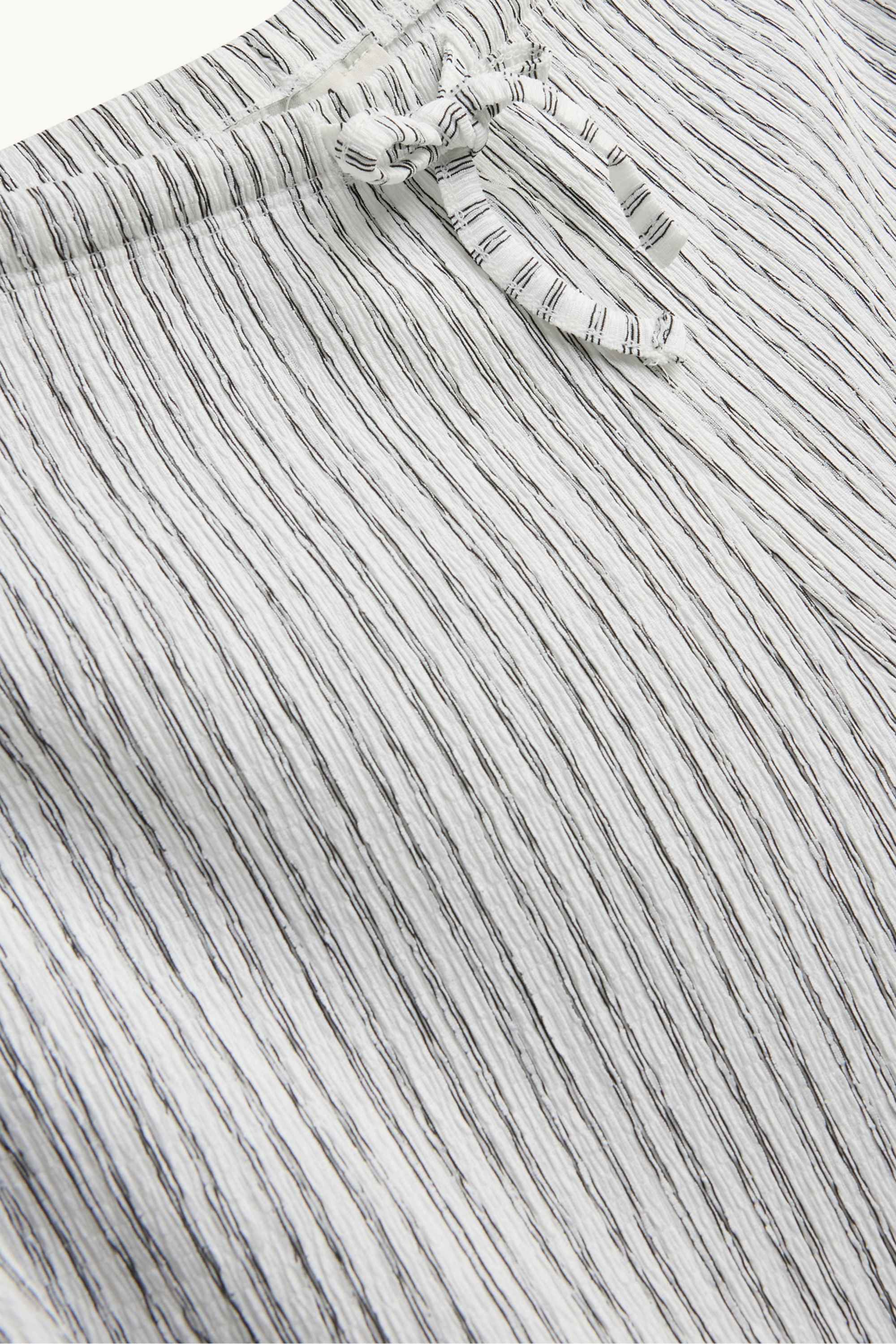 Cloth trousers - mid-rise waist - wide leg - striped white / black