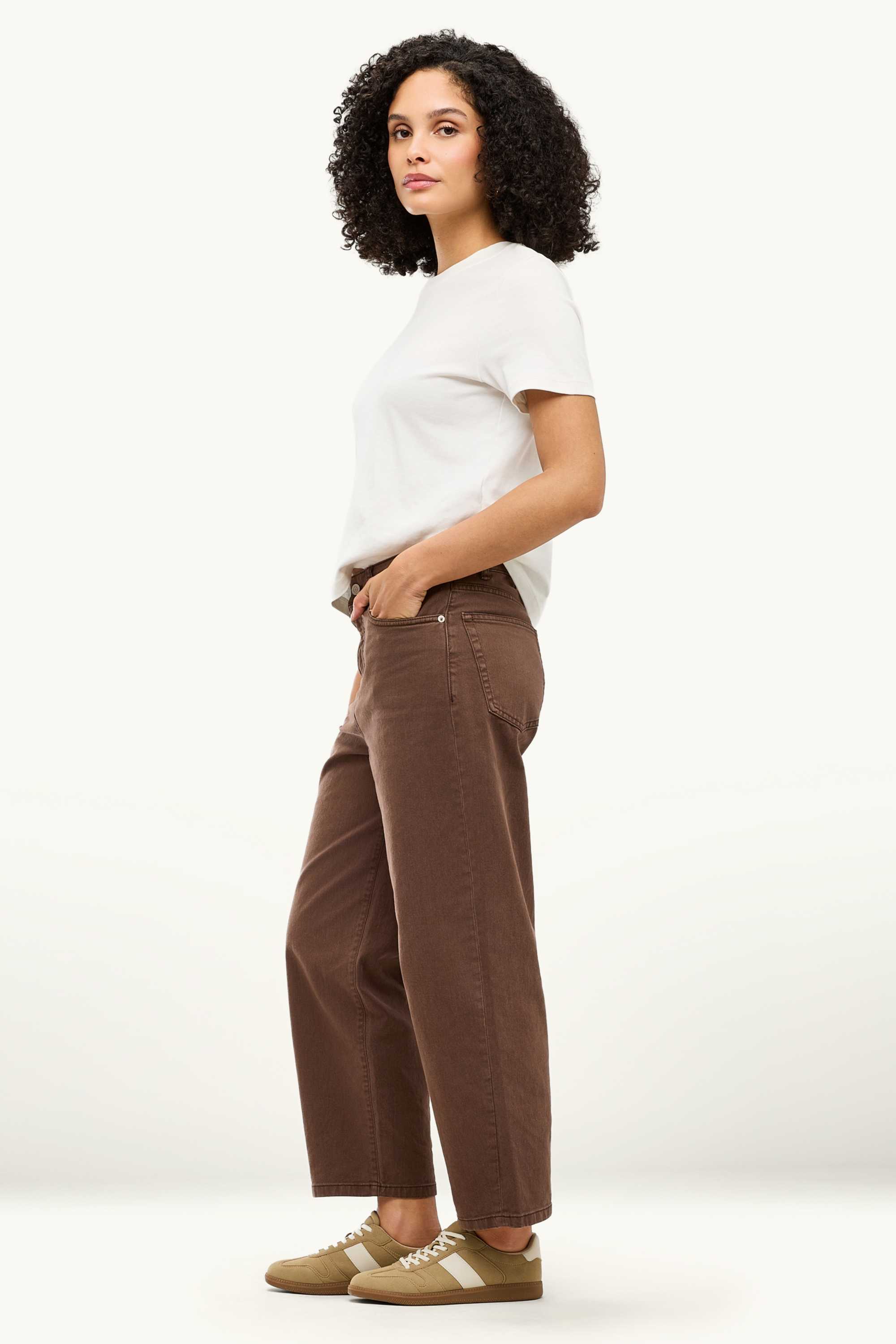 Barrel jeans - high waist denim-brown