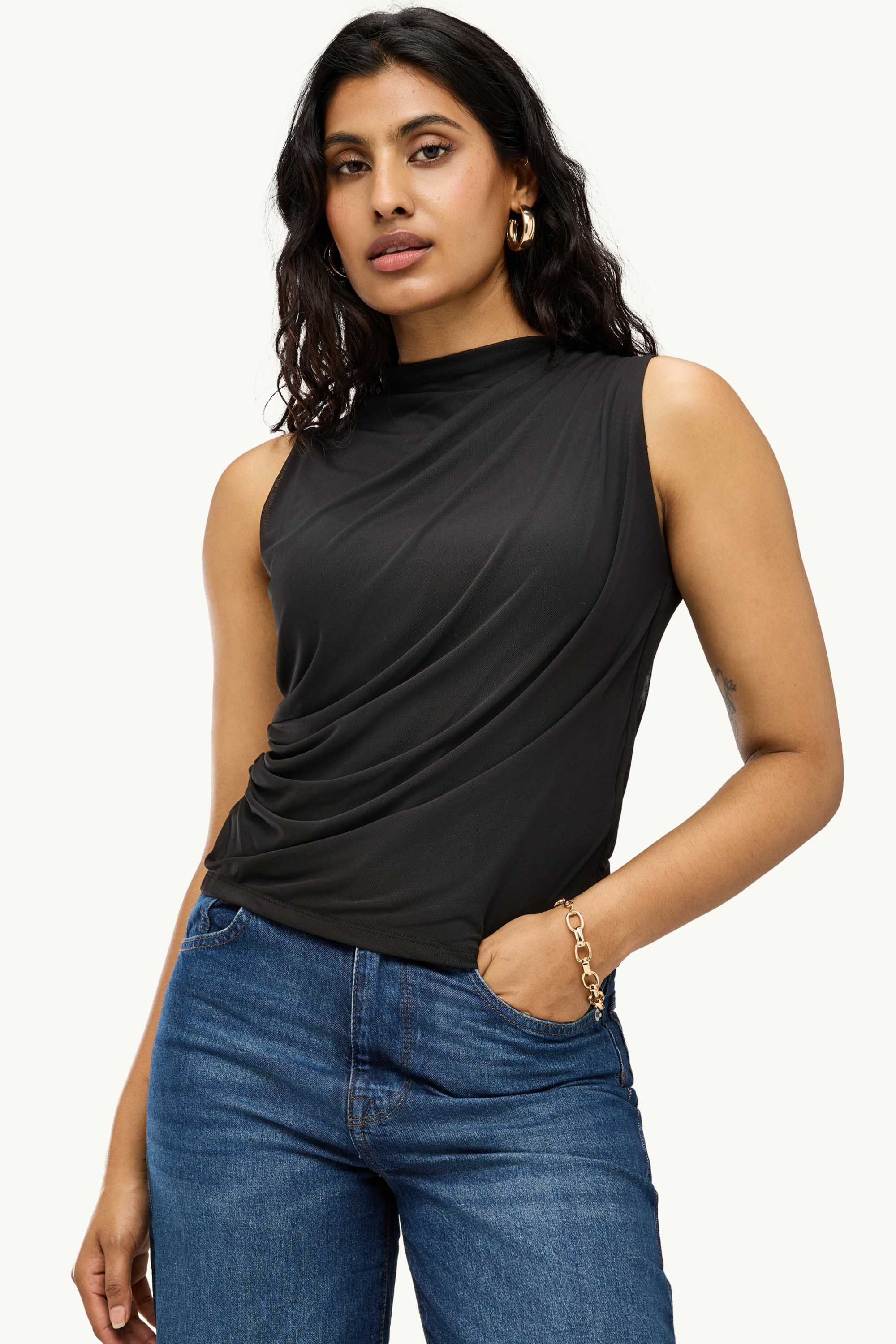 Top black