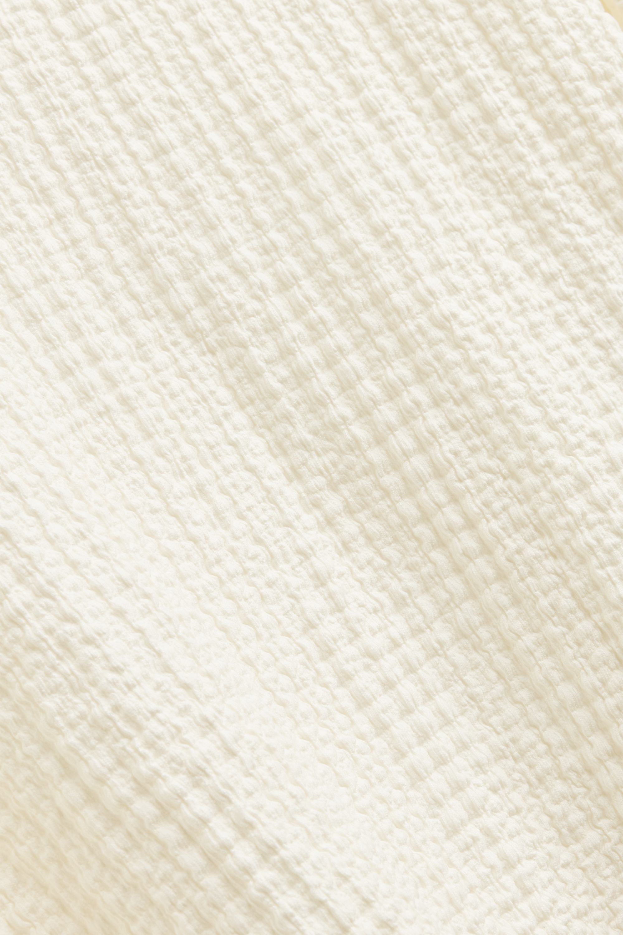V-neck T-shirt - regular fit cremewhite