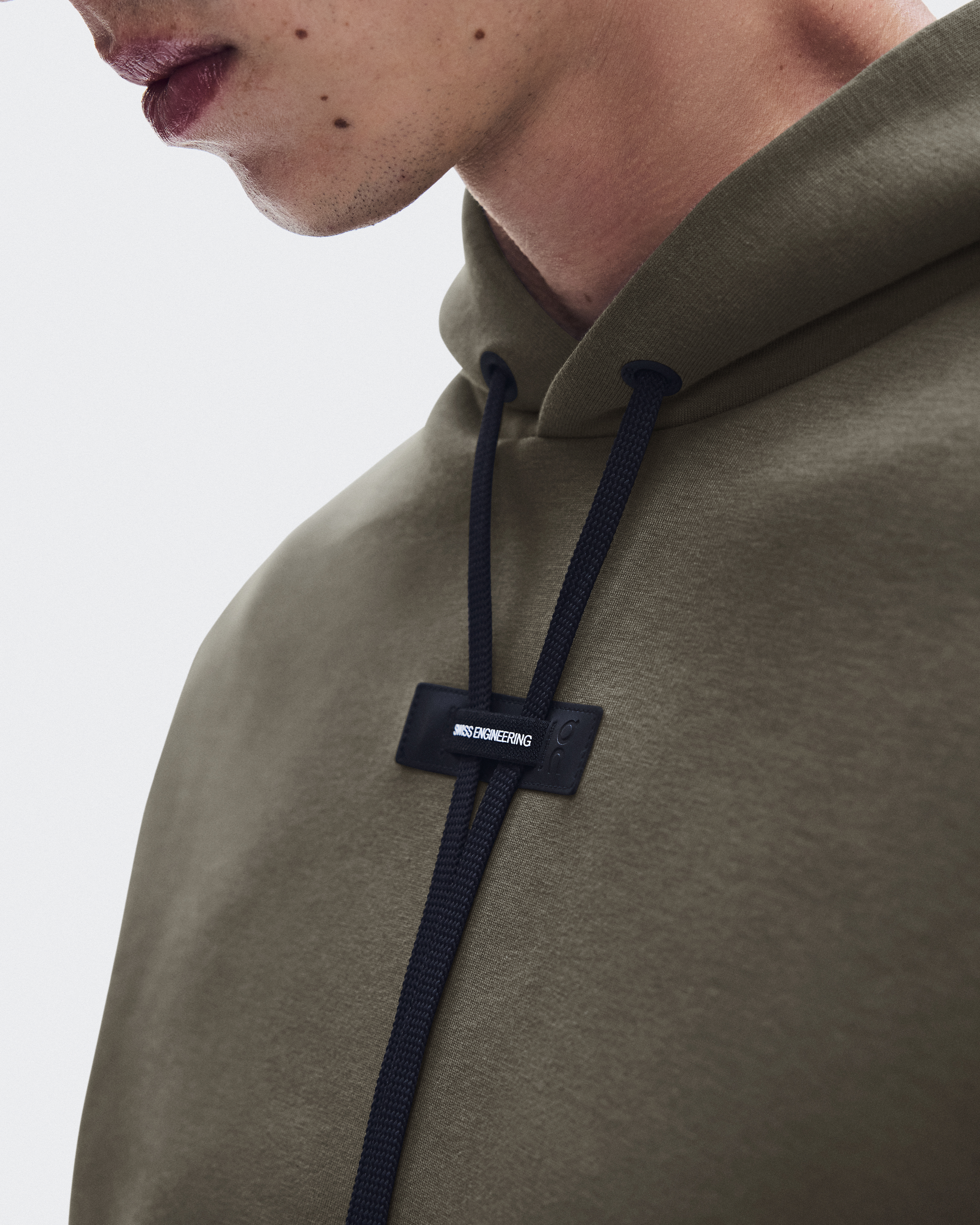 Focus Tech Hoodie - Bark