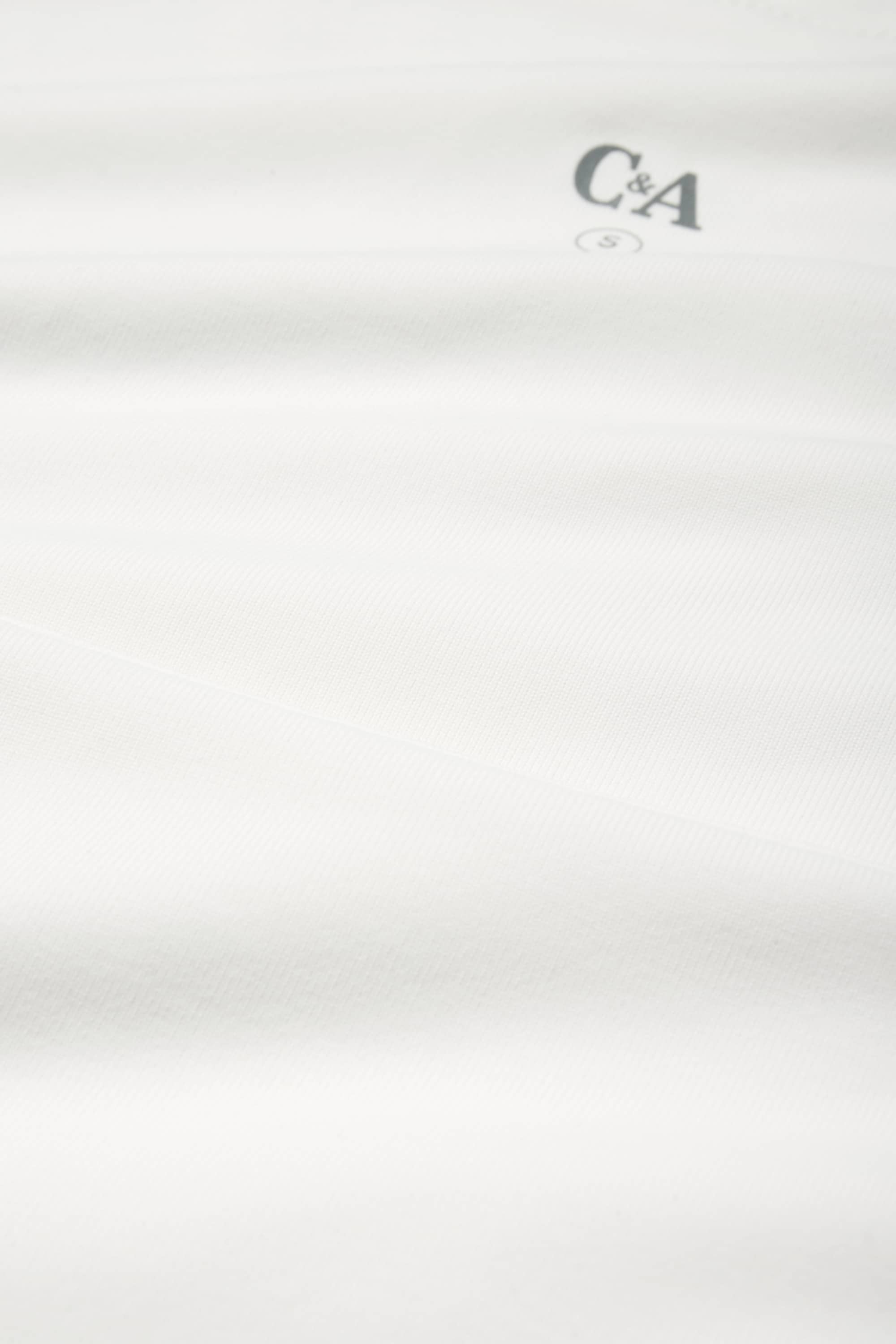 Top white