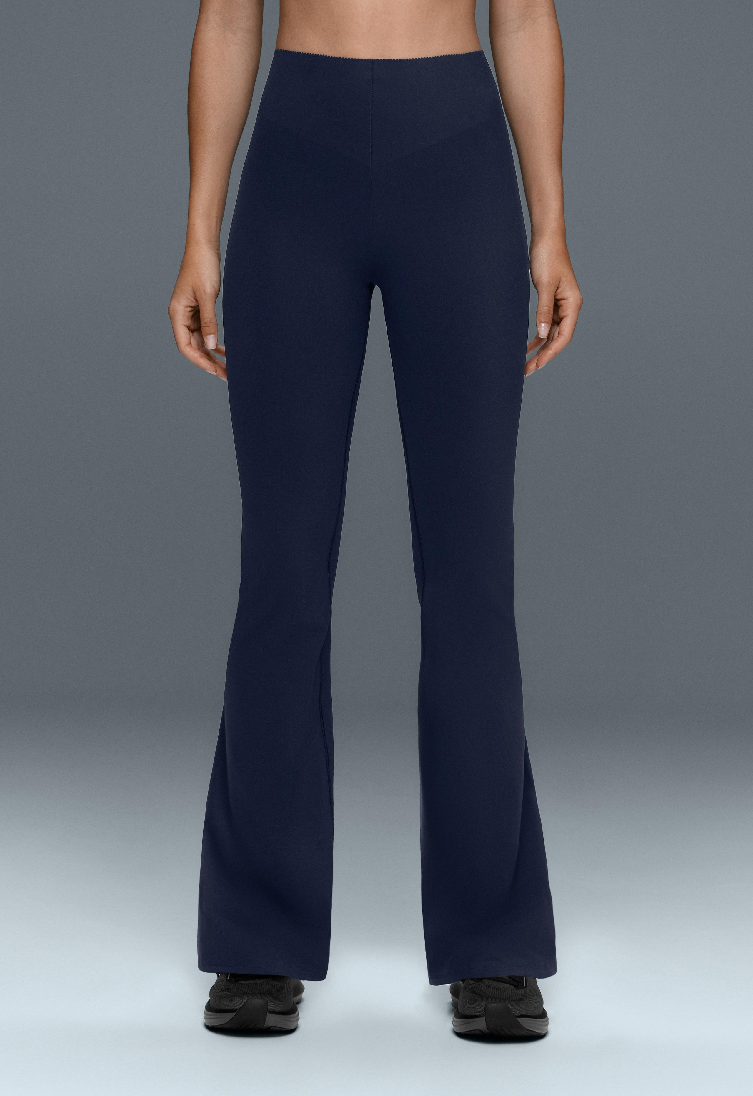 High-rise Compressive Raise Up flare trousers - NAVY BLUE