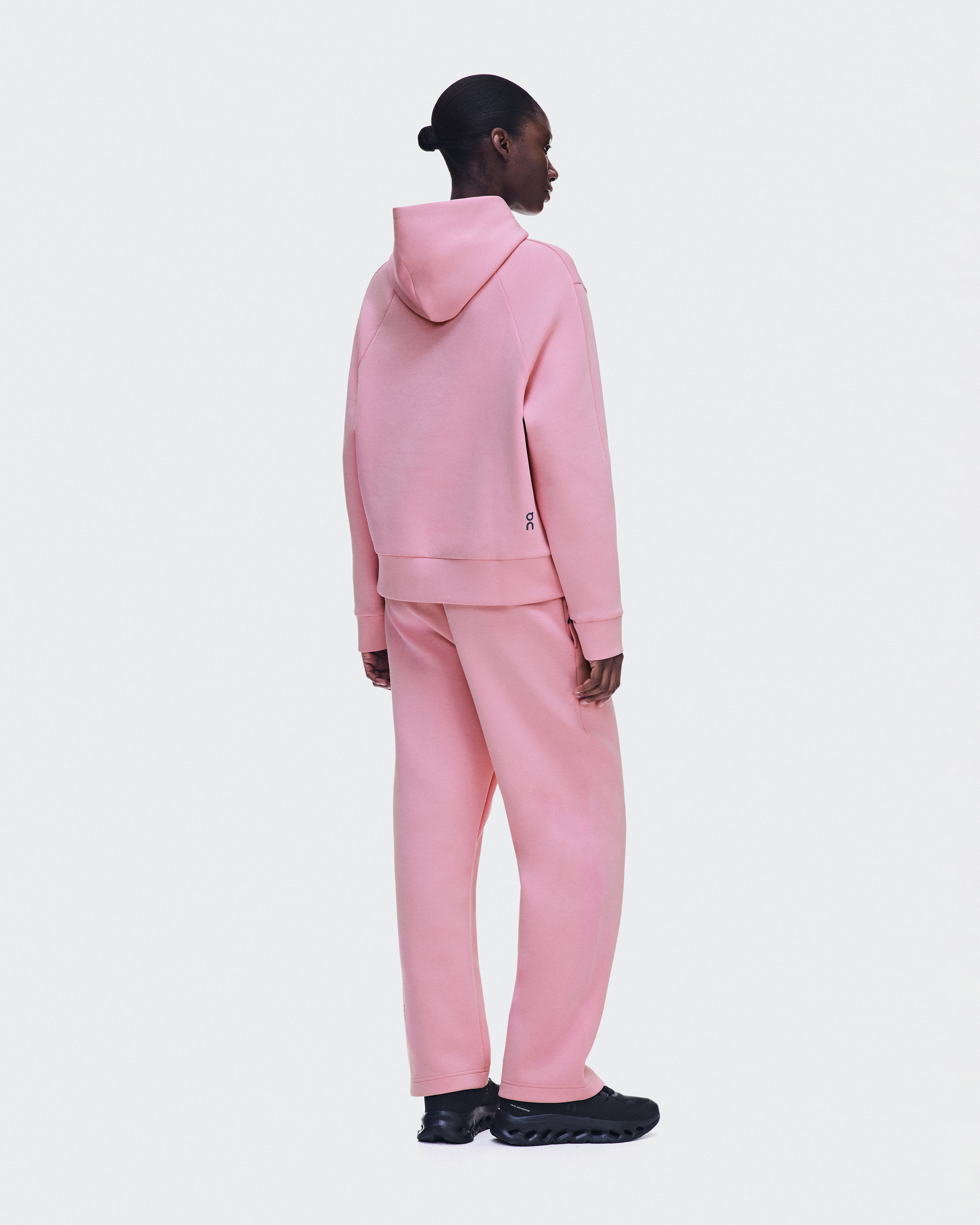 Focus Tech Hoodie - Magnolia