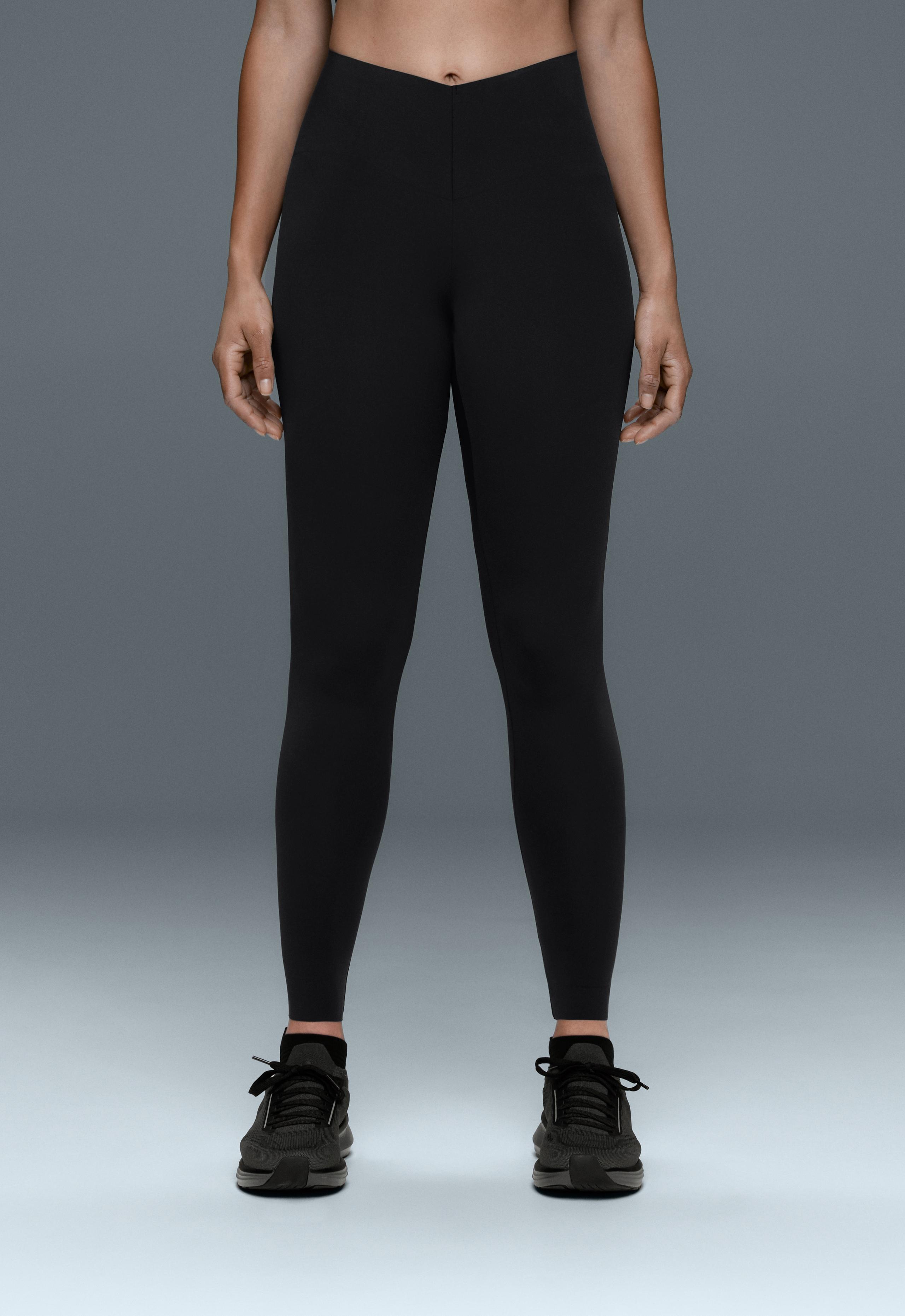 V-cut Light Touch 65cm high-rise ankle-length leggings - BLACK