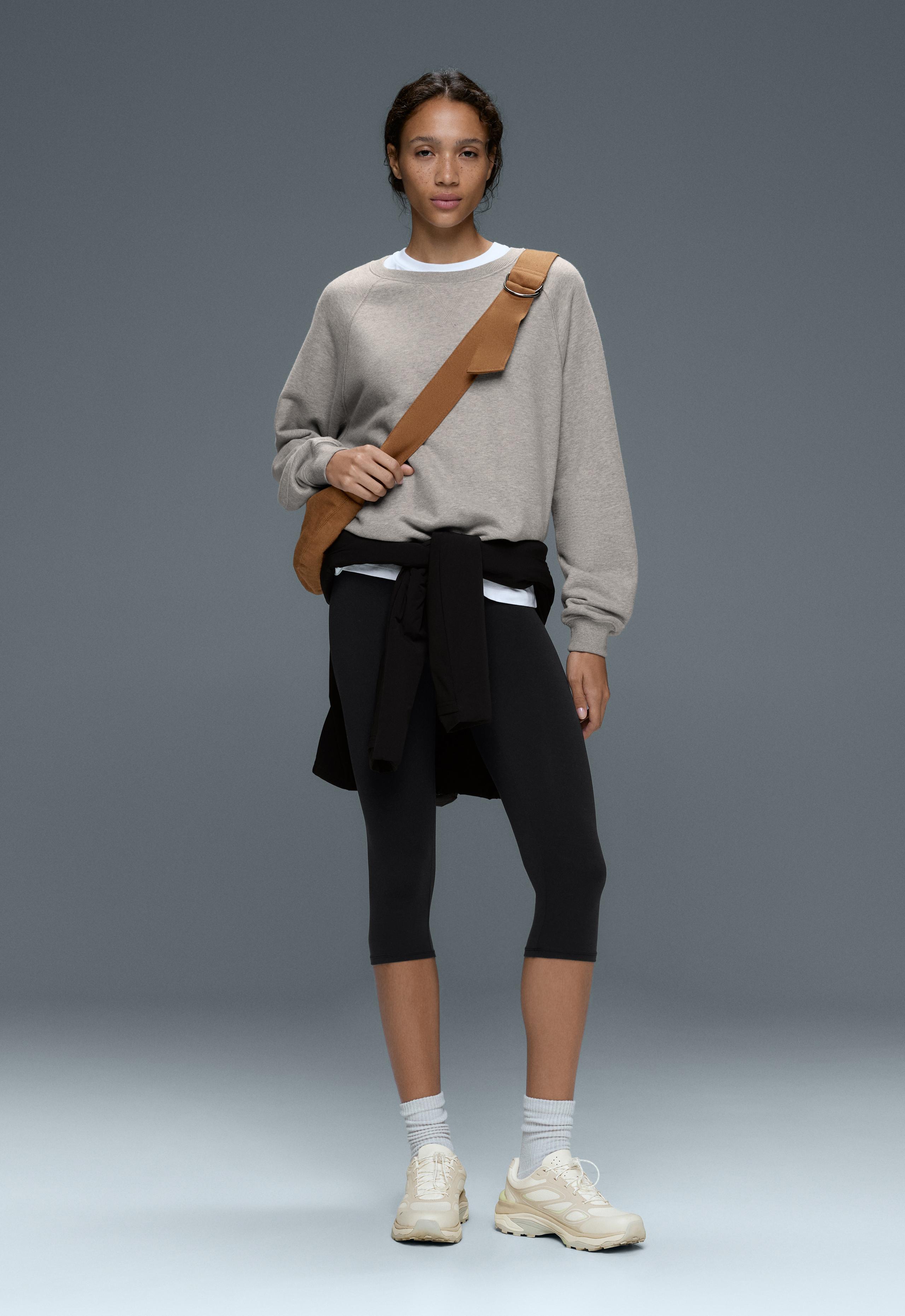 Comfortlux high-rise 40cm knee-length leggings - BLACK