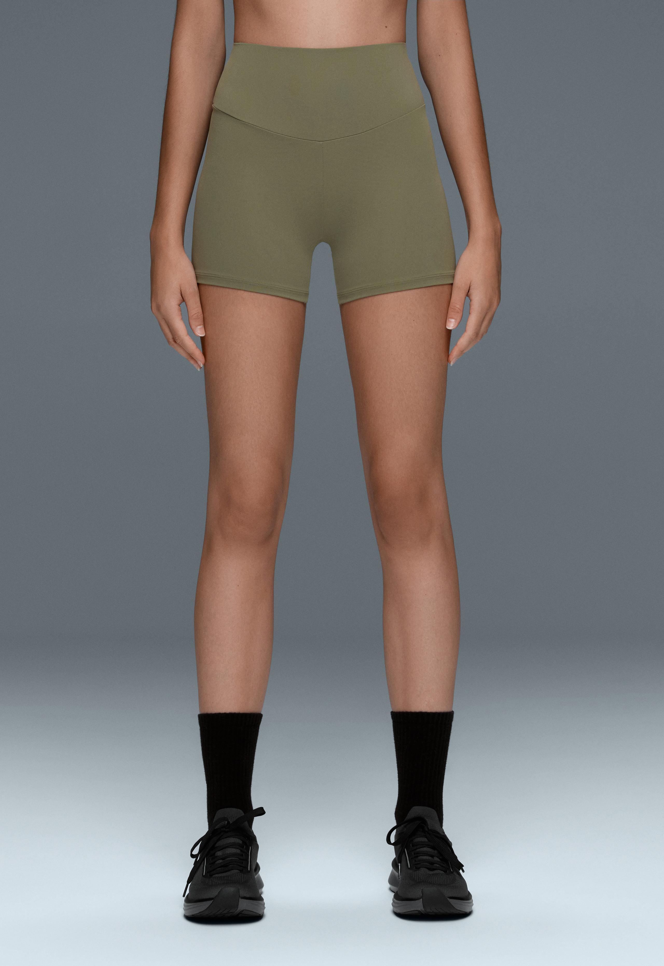 Comfortlux high-waisted 10cm hot pants - DARK KHAKI