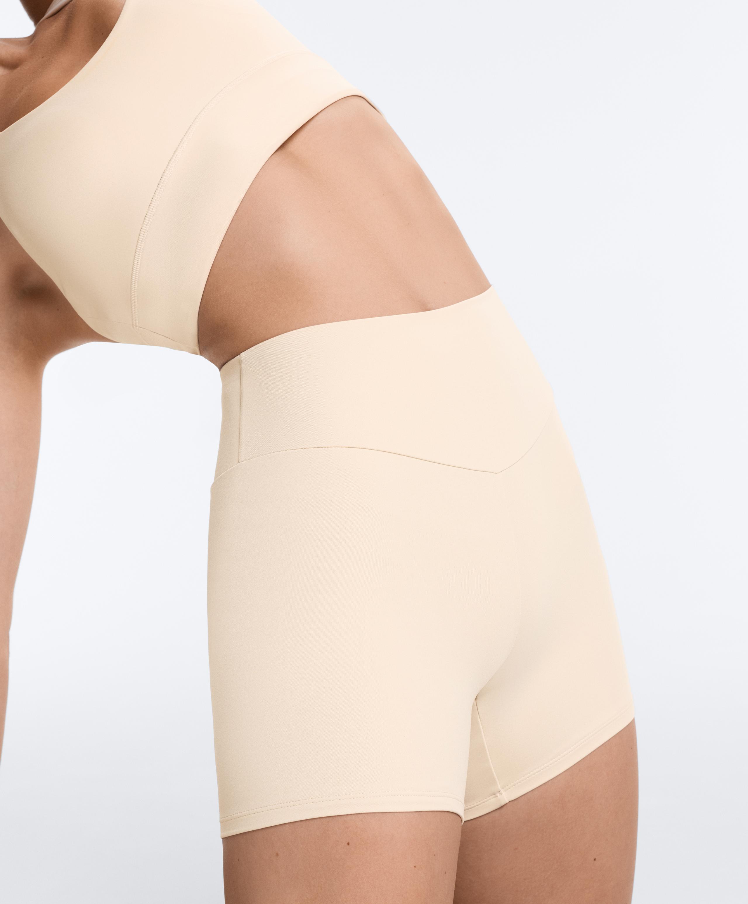 Comfortlux high-waisted 10cm hot pants - SAND
