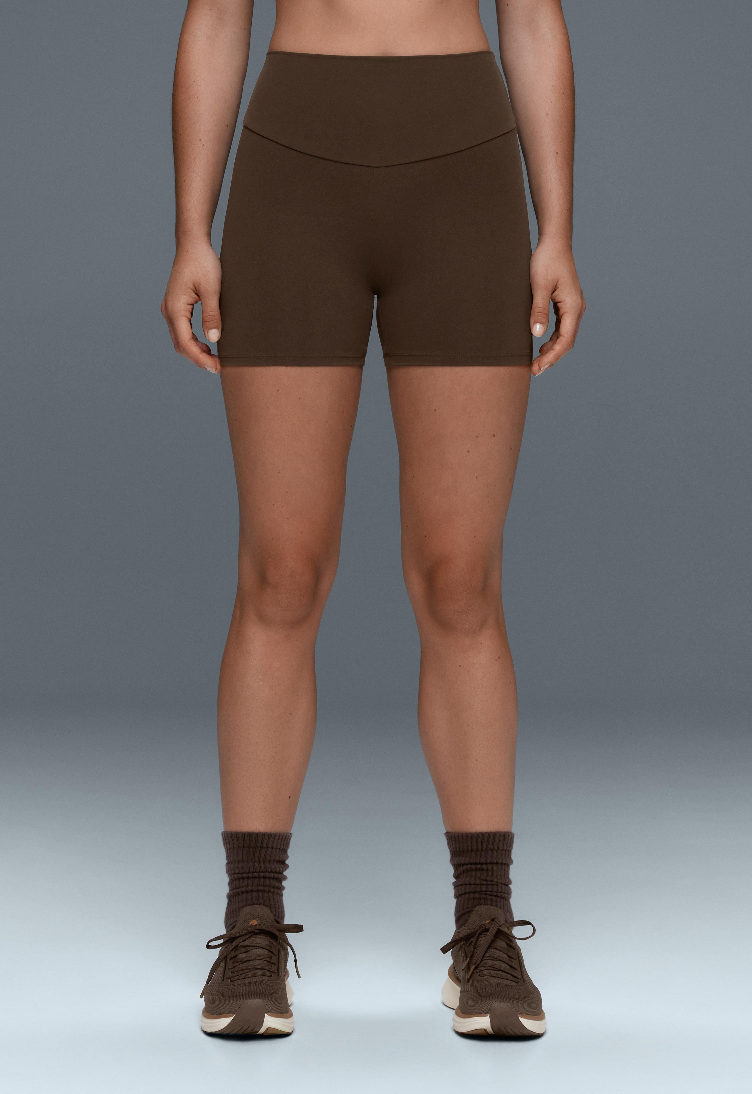 Comfortlux high-waisted 10cm hot pants - DARK BROWN