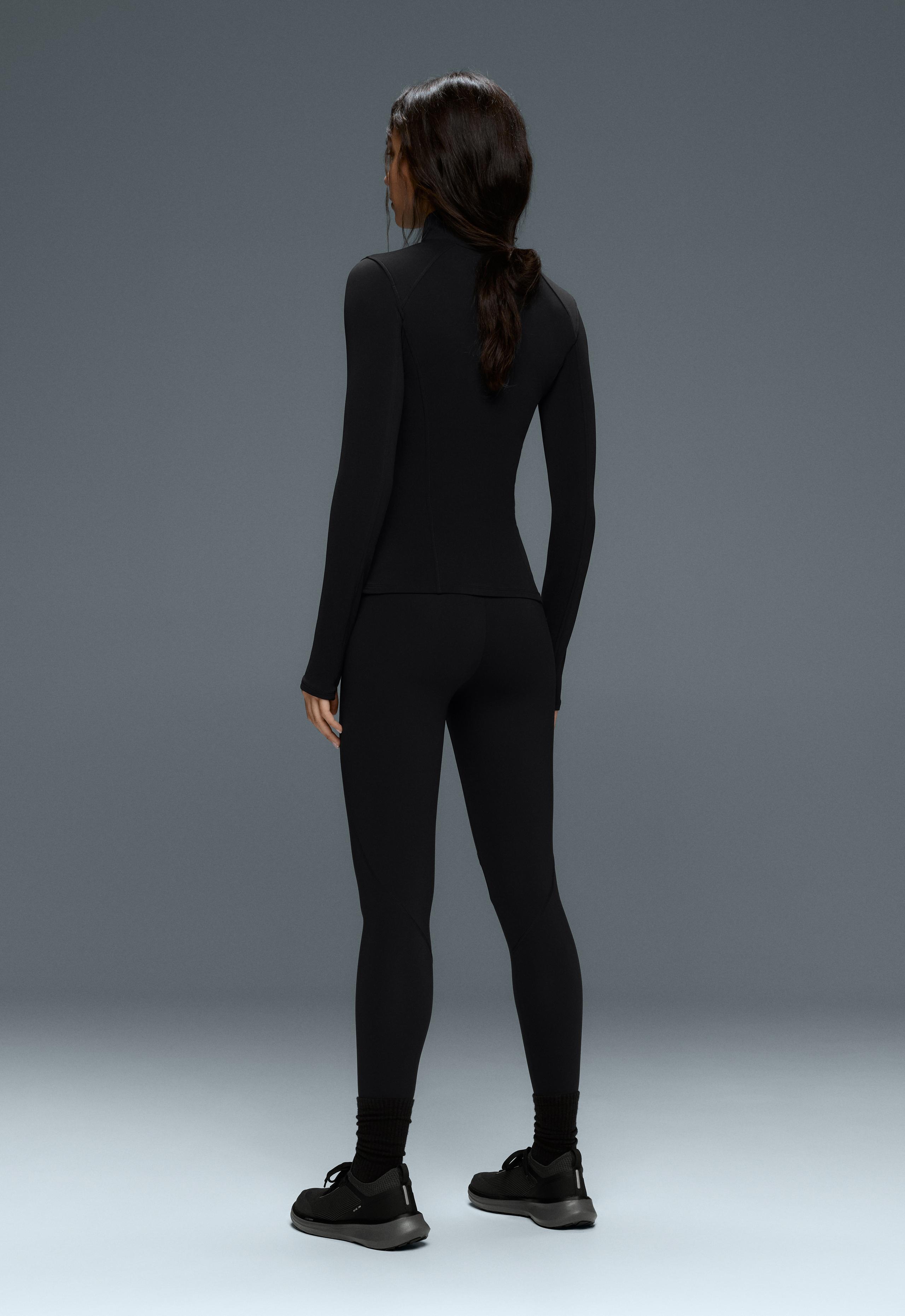 Long light warm technical jacket - BLACK