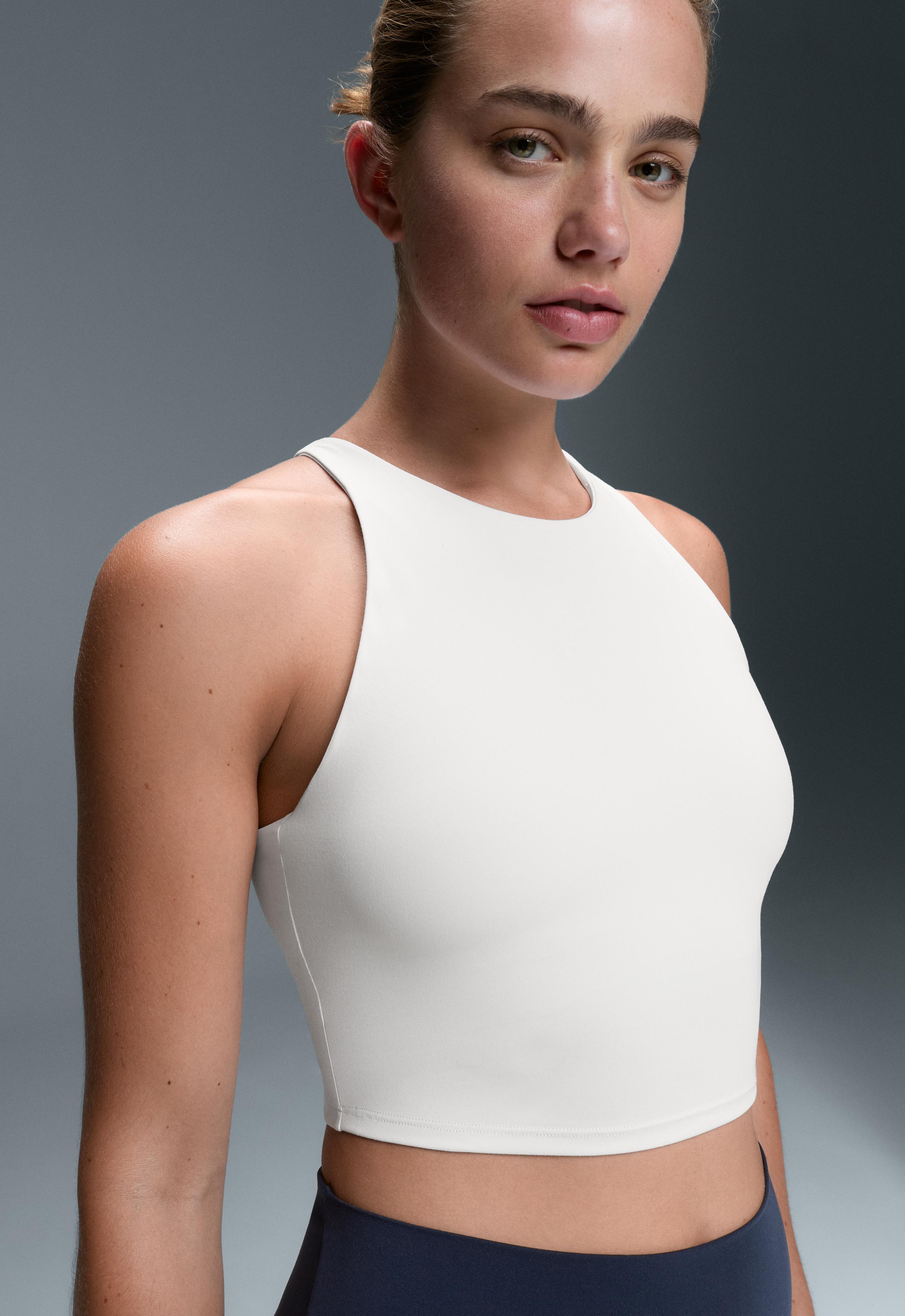 Comfortlux strappy tank top with cups - WHITE