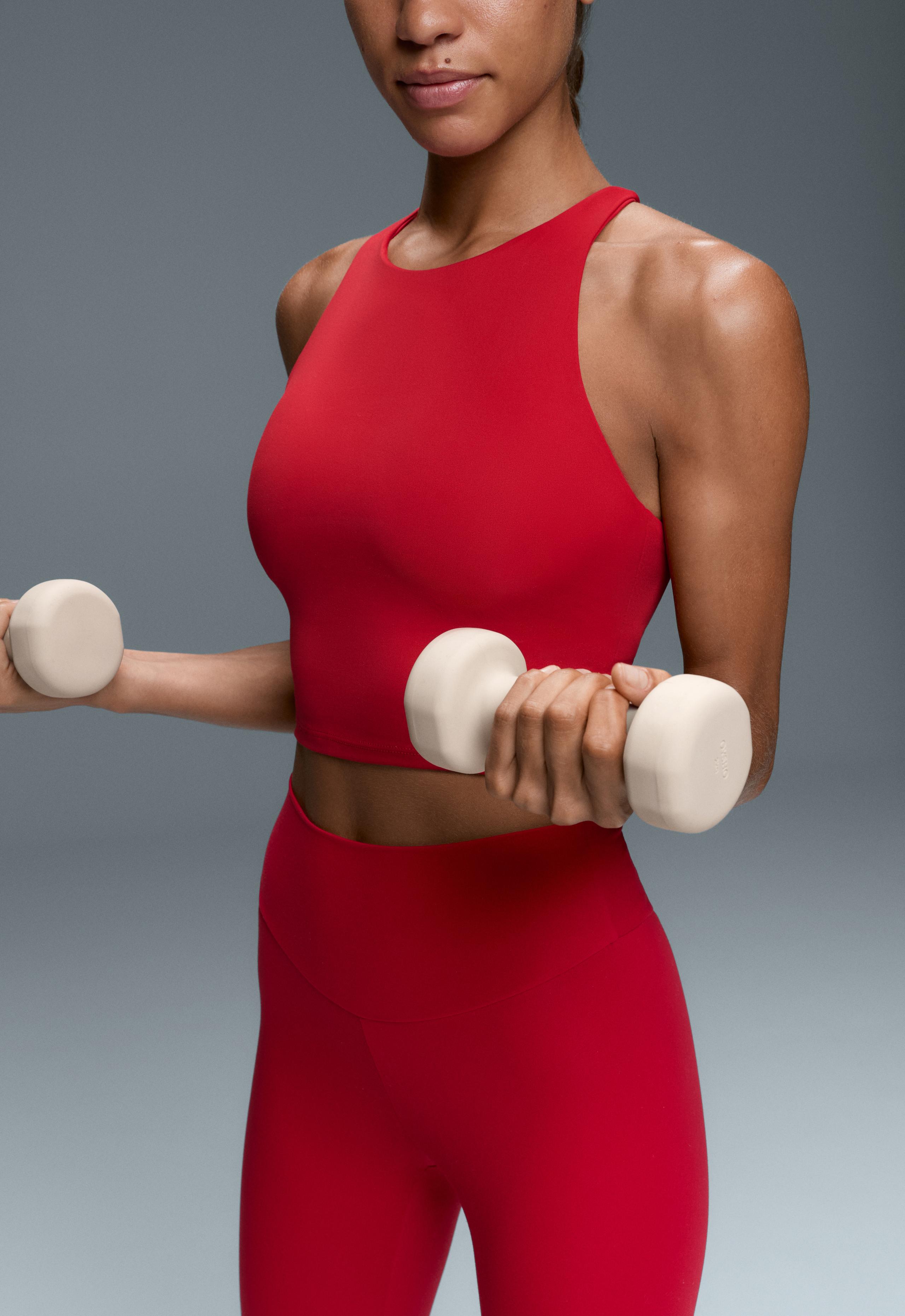 Comfortlux strappy tank top with cups - STRONG RED