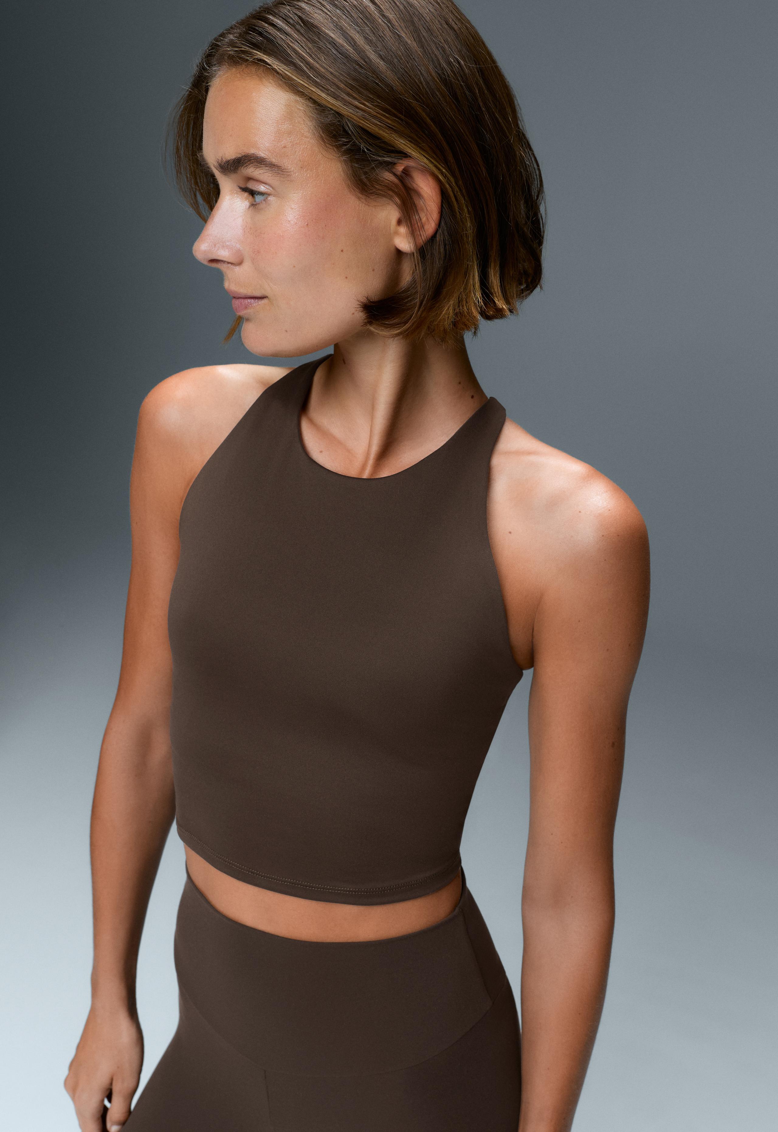 Comfortlux strappy tank top with cups - BROWN