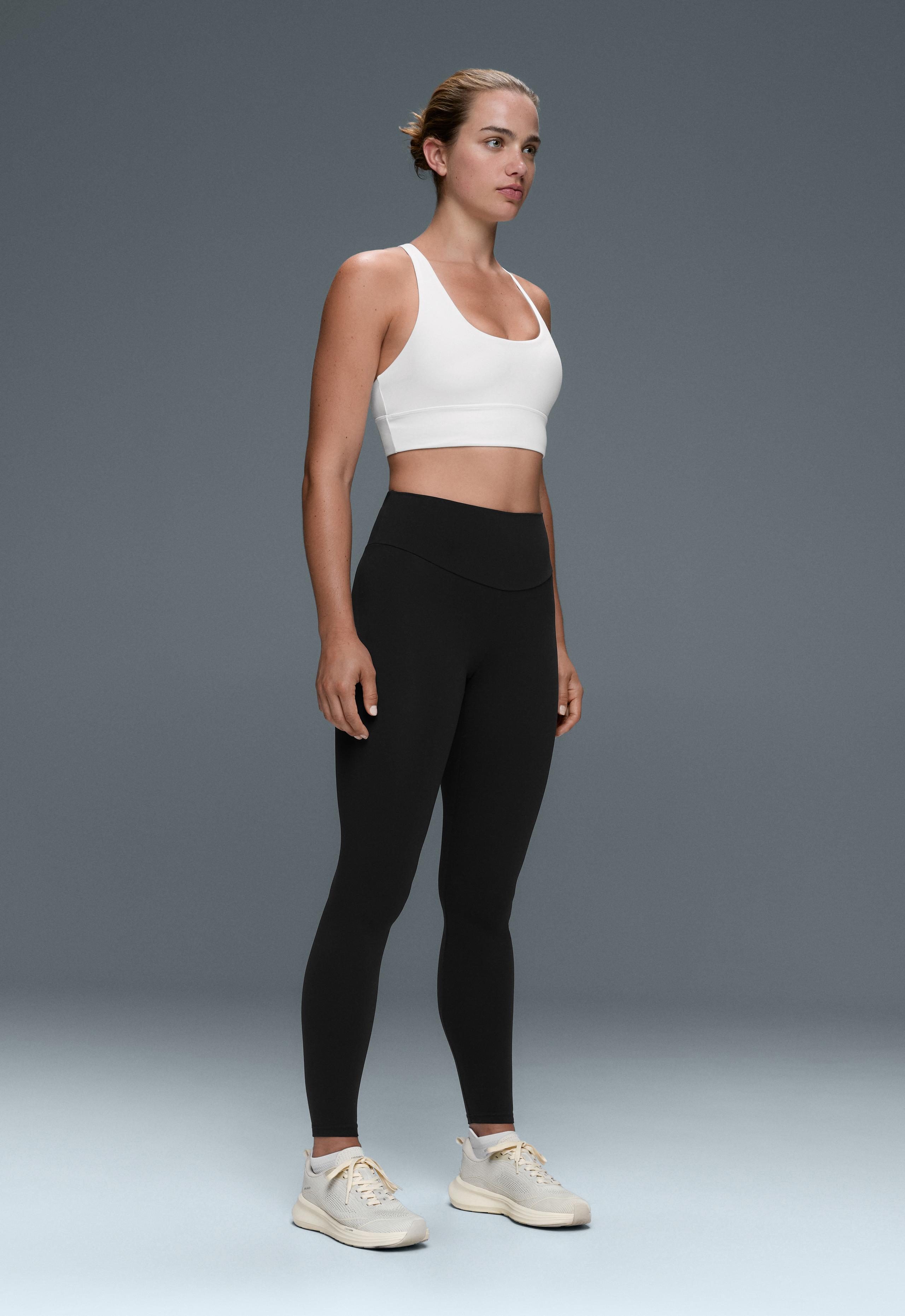 Medium support Comfortlux sports bra with cup - WHITE