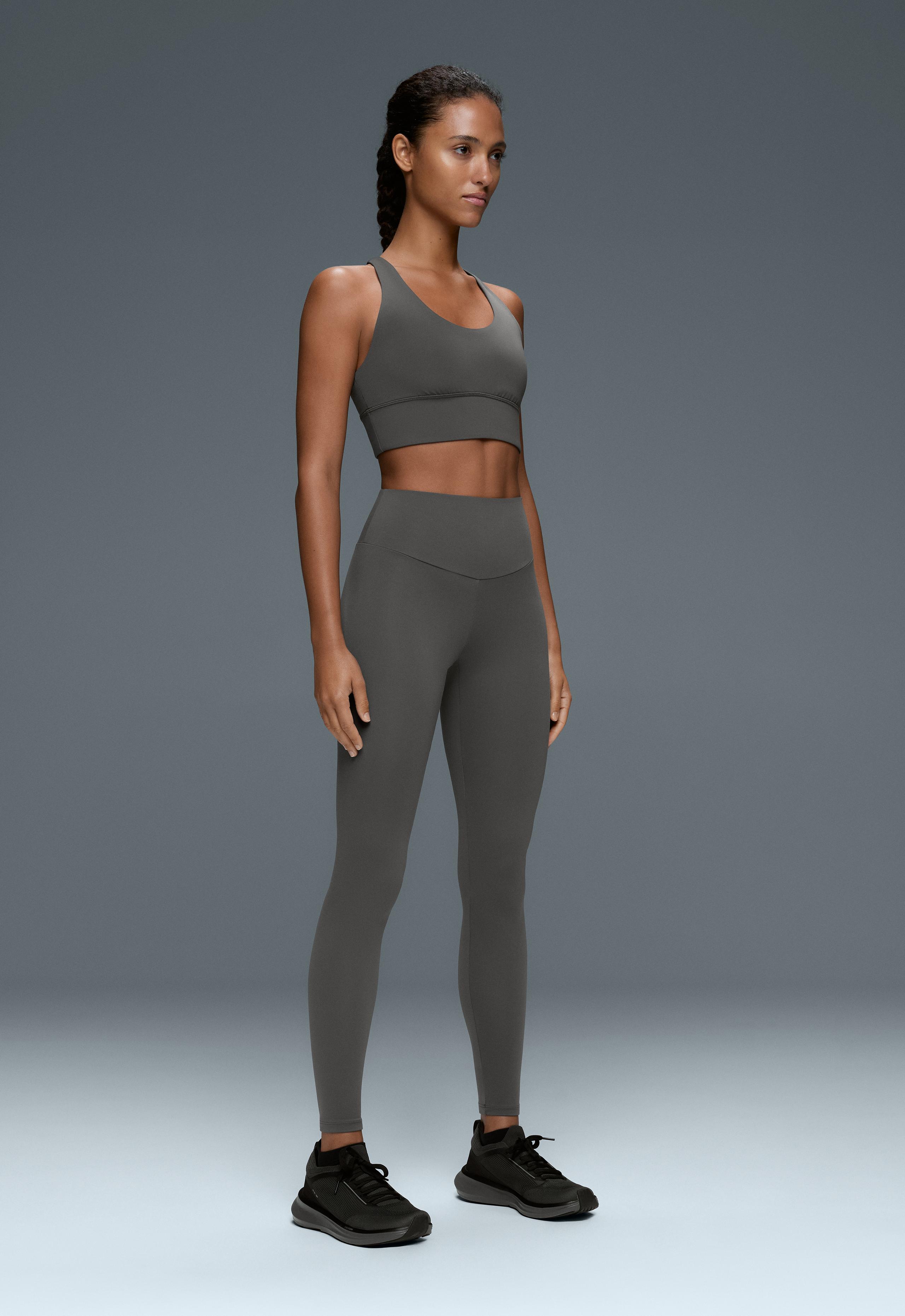 Medium support Comfortlux sports bra with cup - ASPHALT GREY