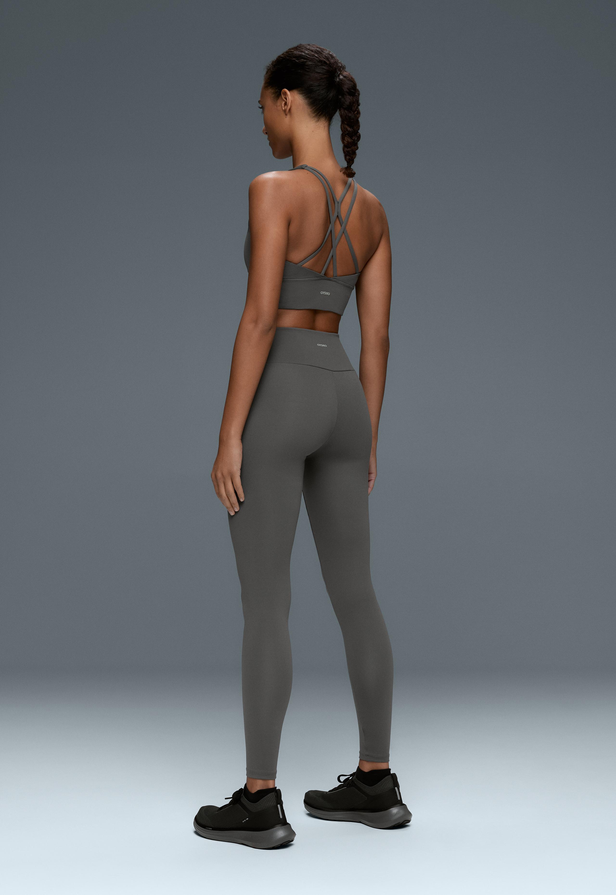 Medium support Comfortlux sports bra with cup - ASPHALT GREY