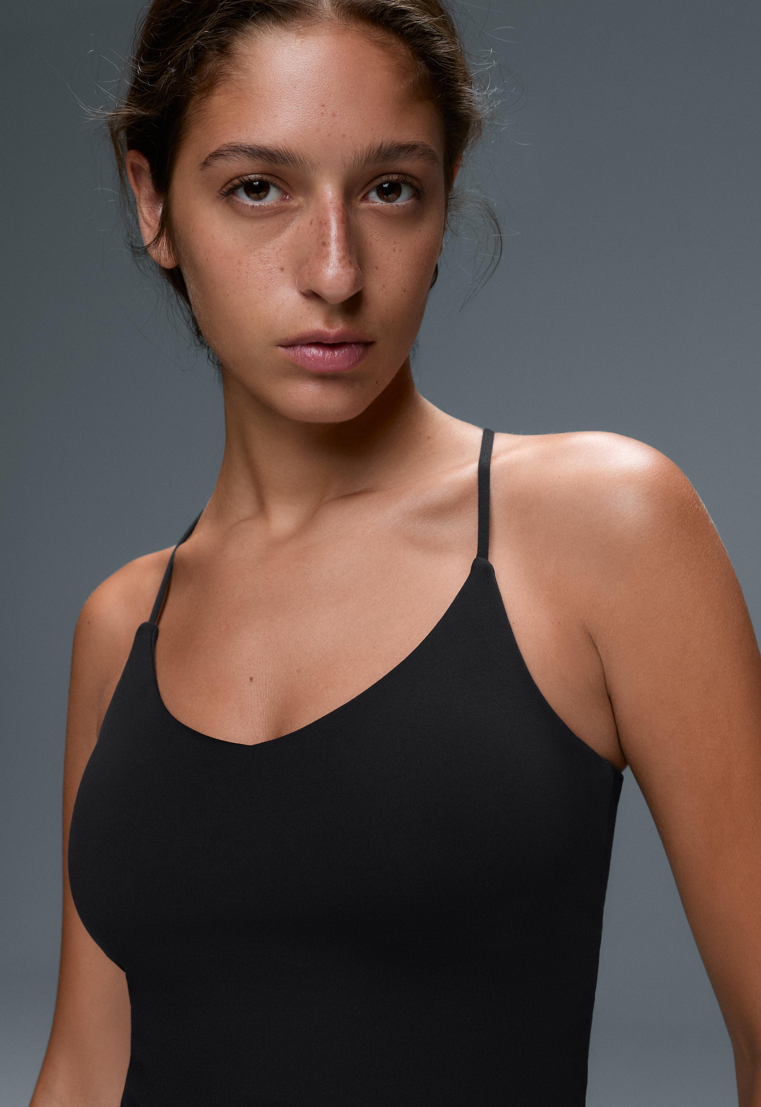 Comfortlux tank top with adjustable straps - BLACK