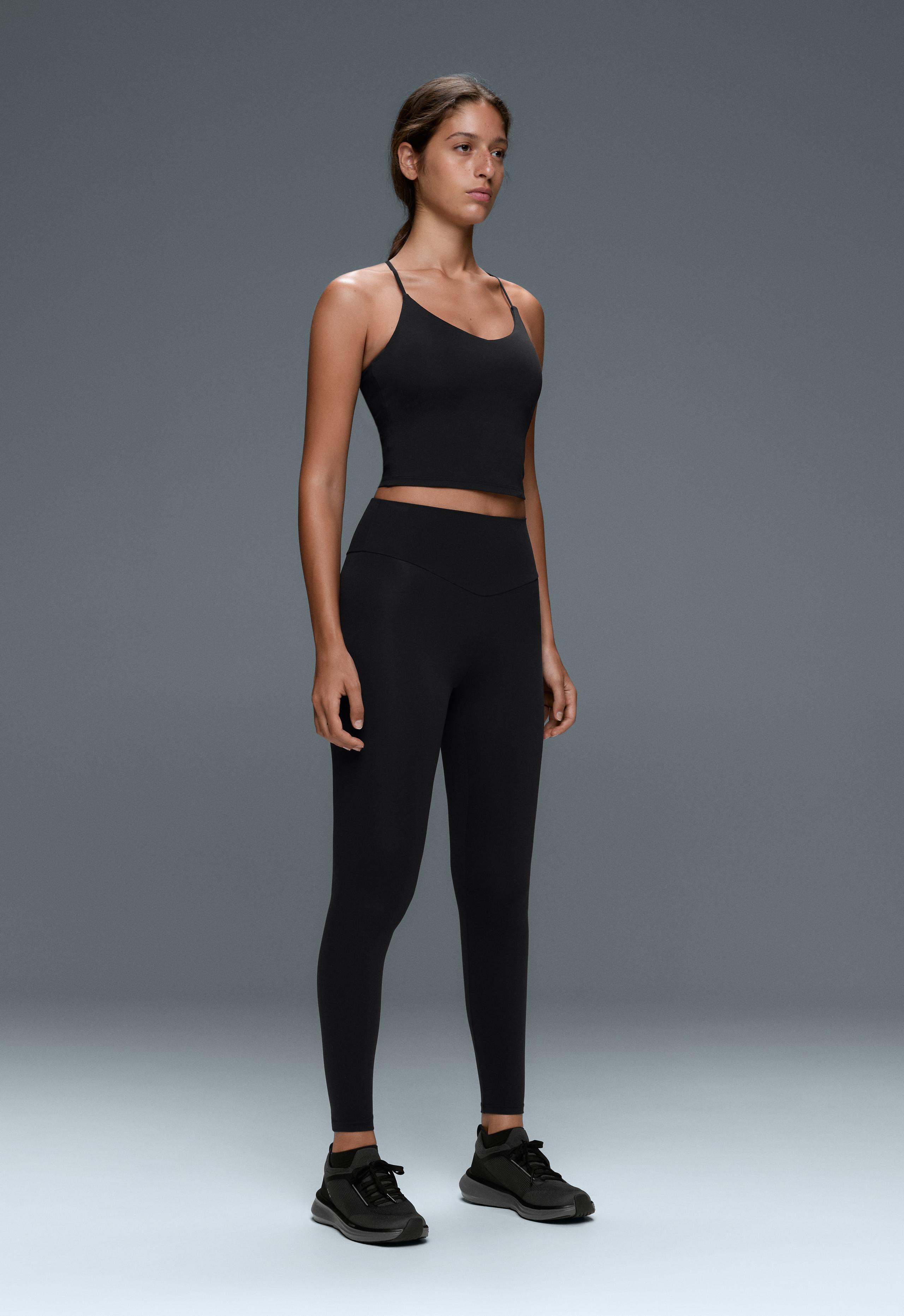 Comfortlux tank top with adjustable straps - BLACK