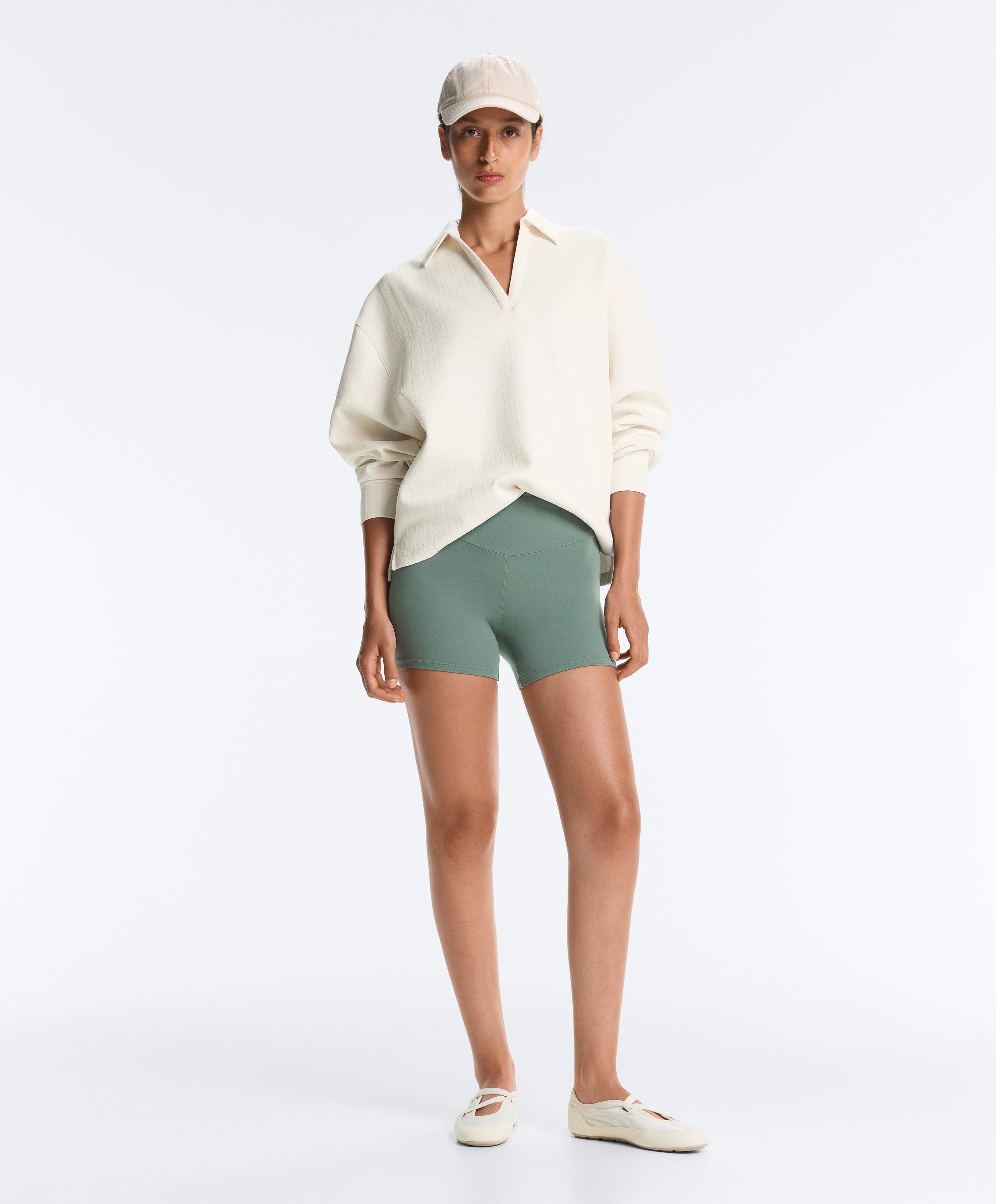 Comfortlux high-waisted 10cm hot pants - GREEN