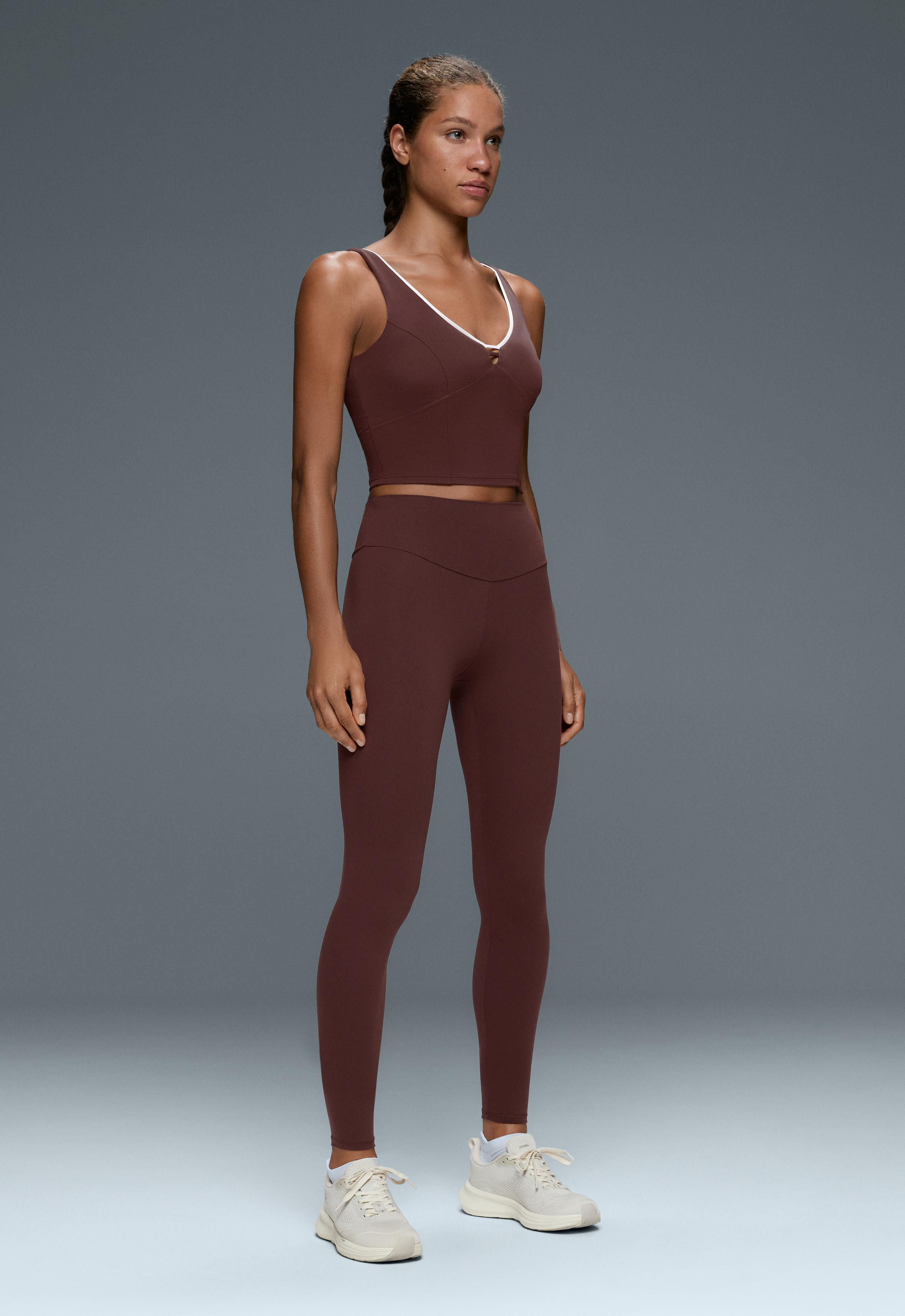 Comfortlux V-neck strappy tank top - CHOCOLATE