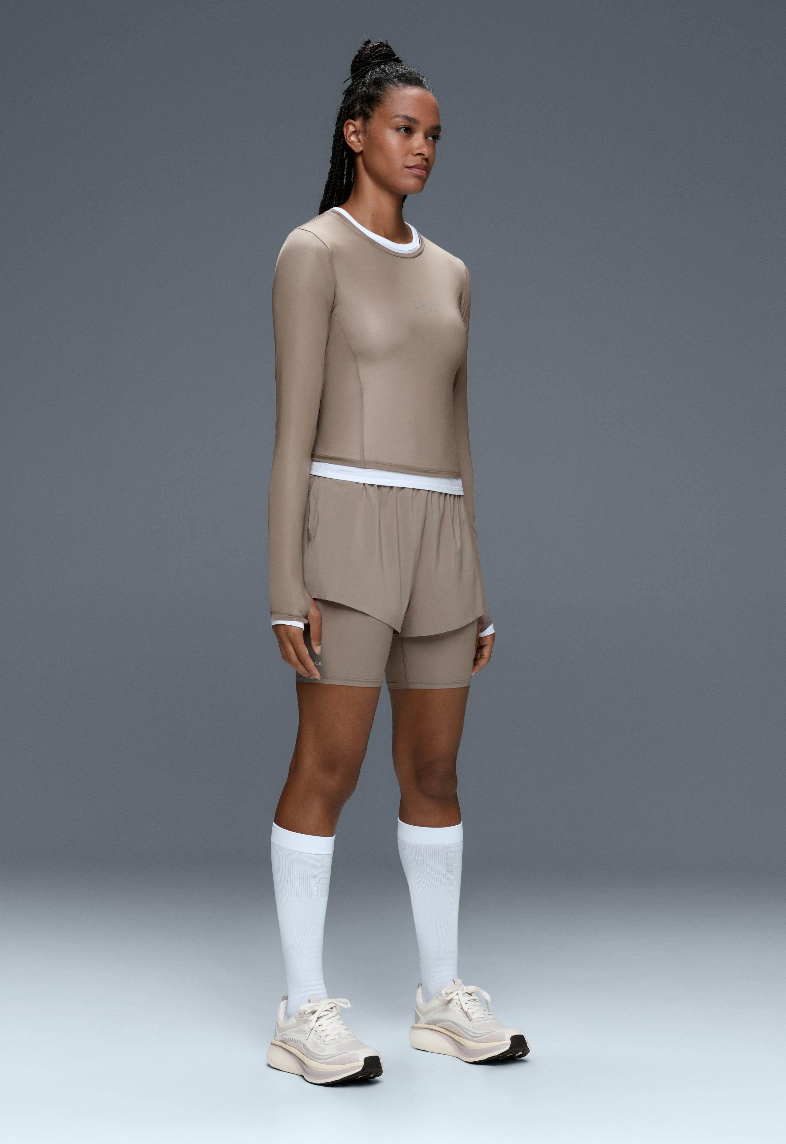 Technical mid rise 2 in 1 text shorts - DARK MINK