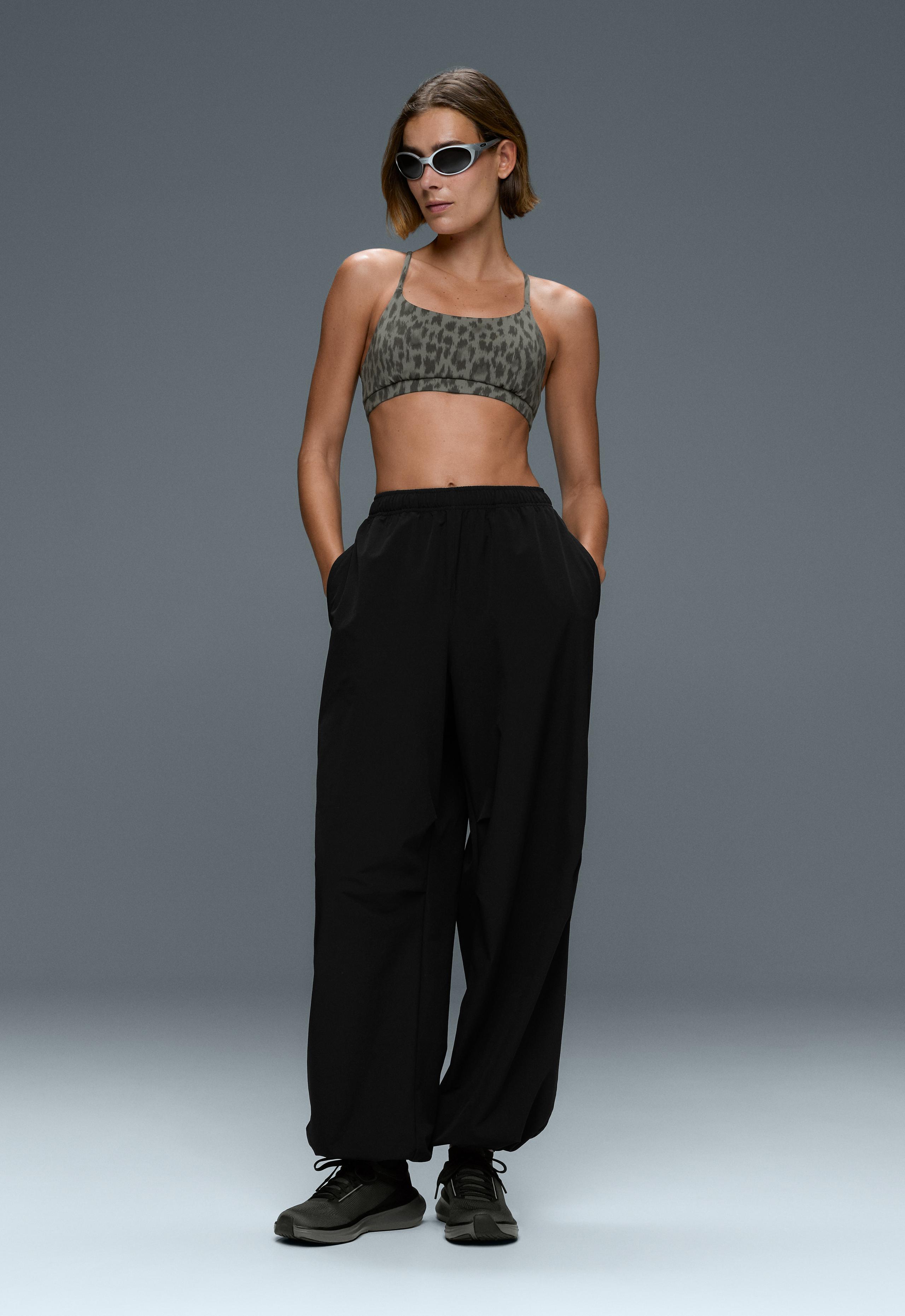 Evermove low-support leopard sports bra - CHARCOAL GREY