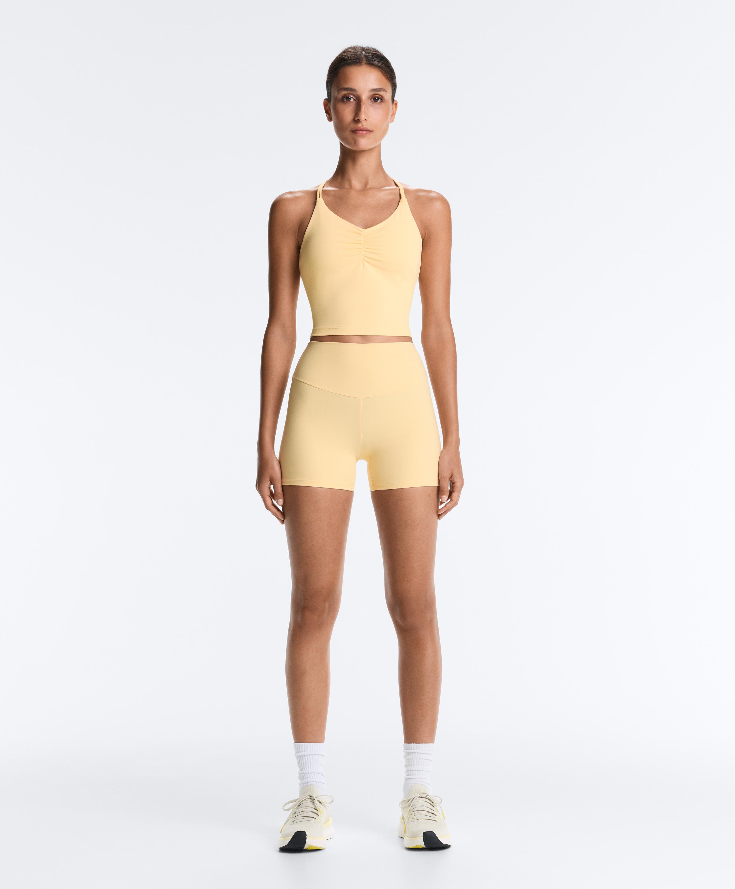 Comfortlux high-waisted 10cm hot pants - PALE YELLOW