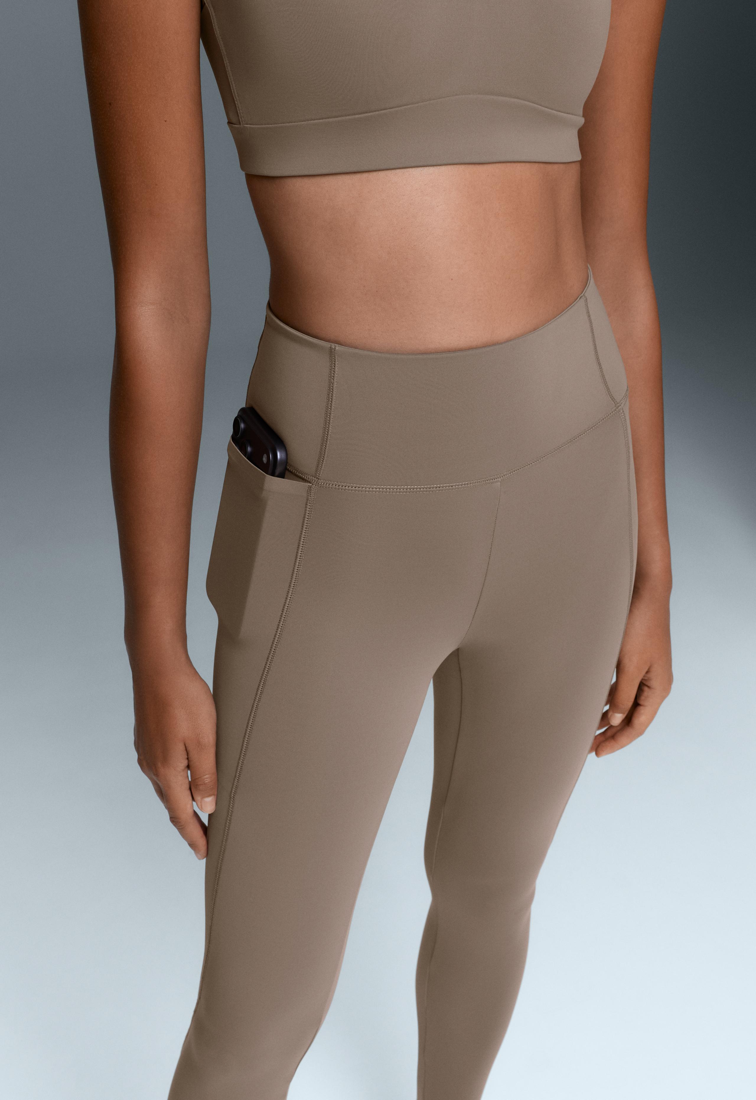 Ankle-length High rise Rapid Dry leggings with pockets - DARK MINK