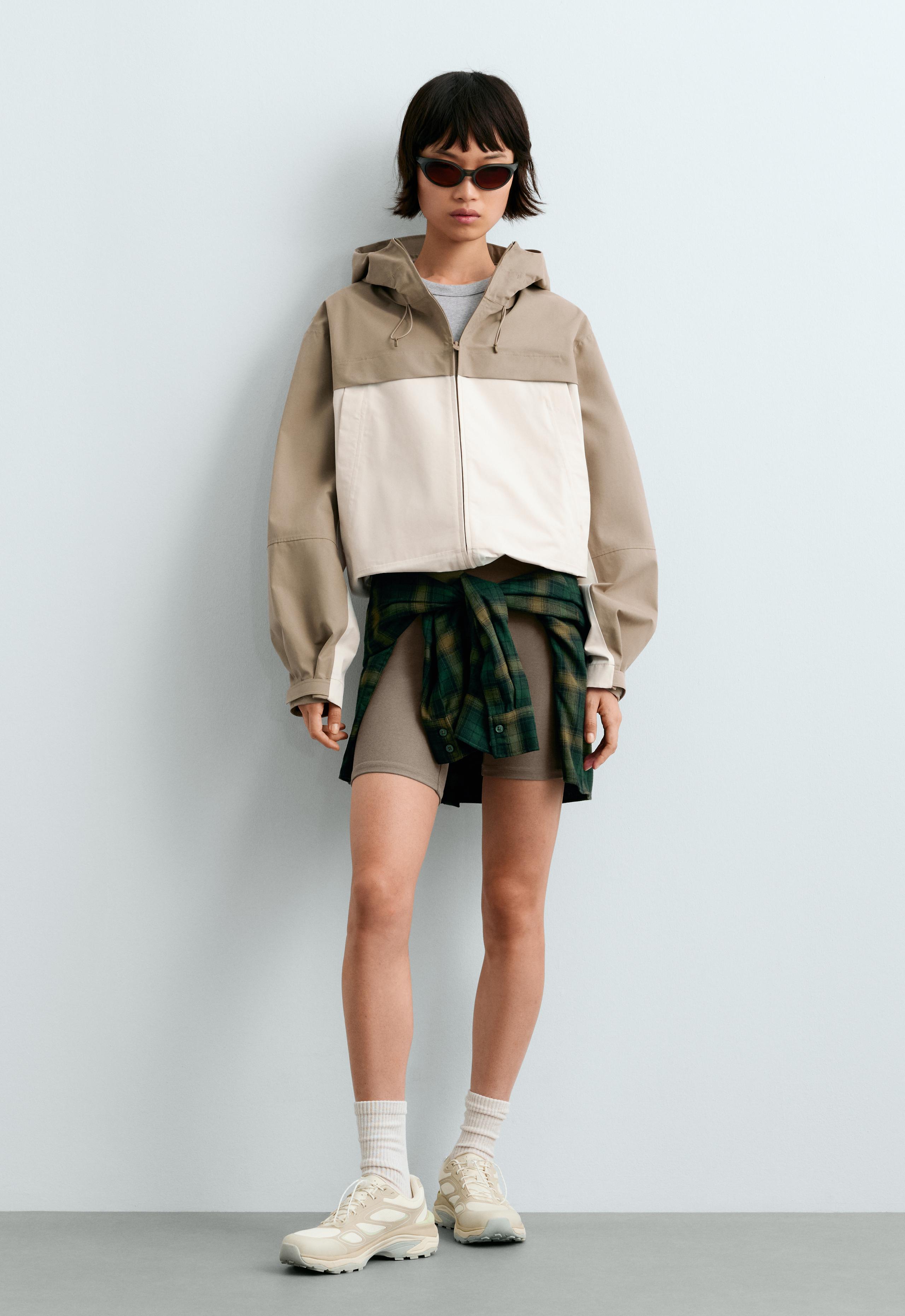 Short 10k technical waterproof canvas colour-block jacket - PALE ECRU