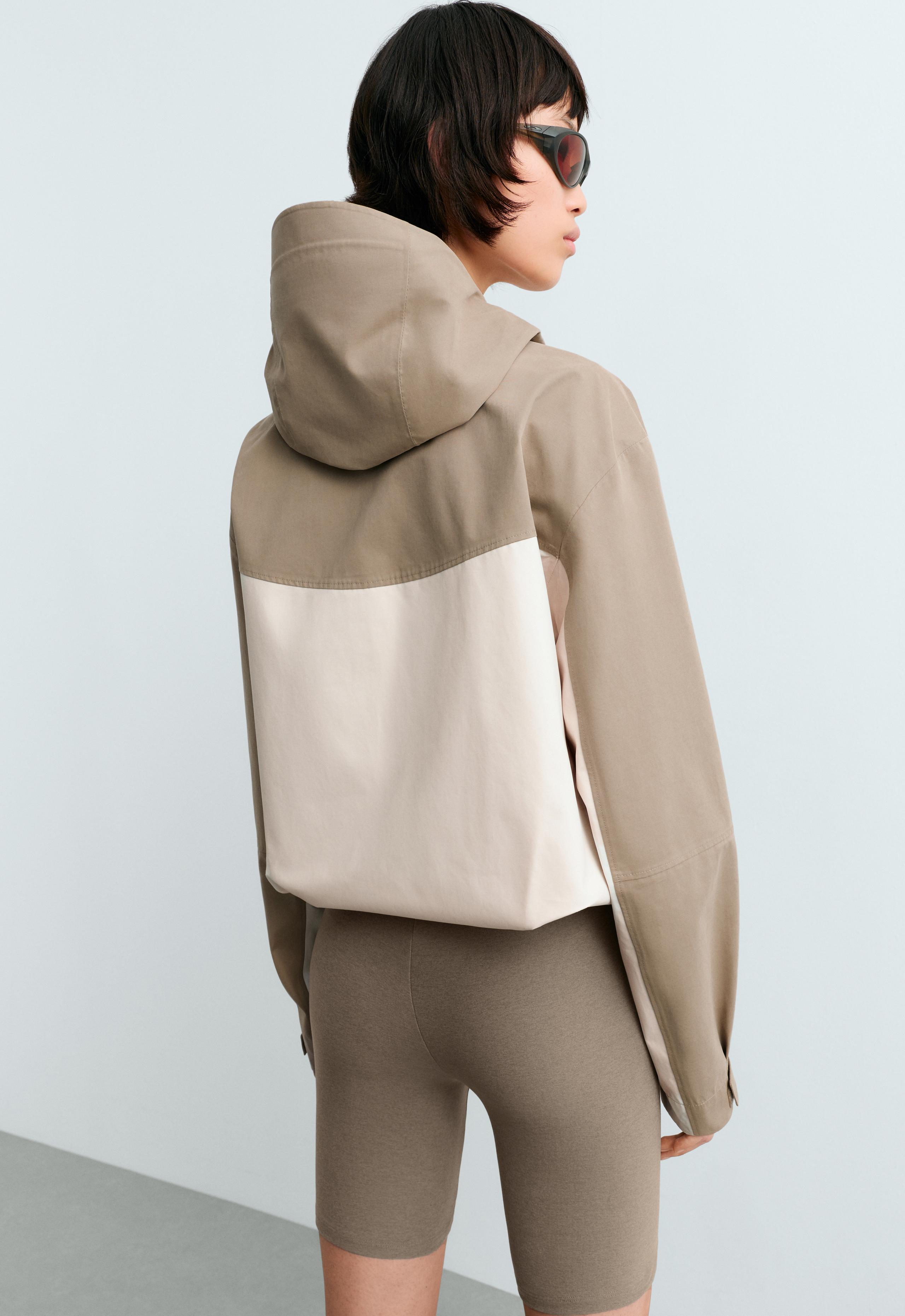 Short 10k technical waterproof canvas colour-block jacket - PALE ECRU