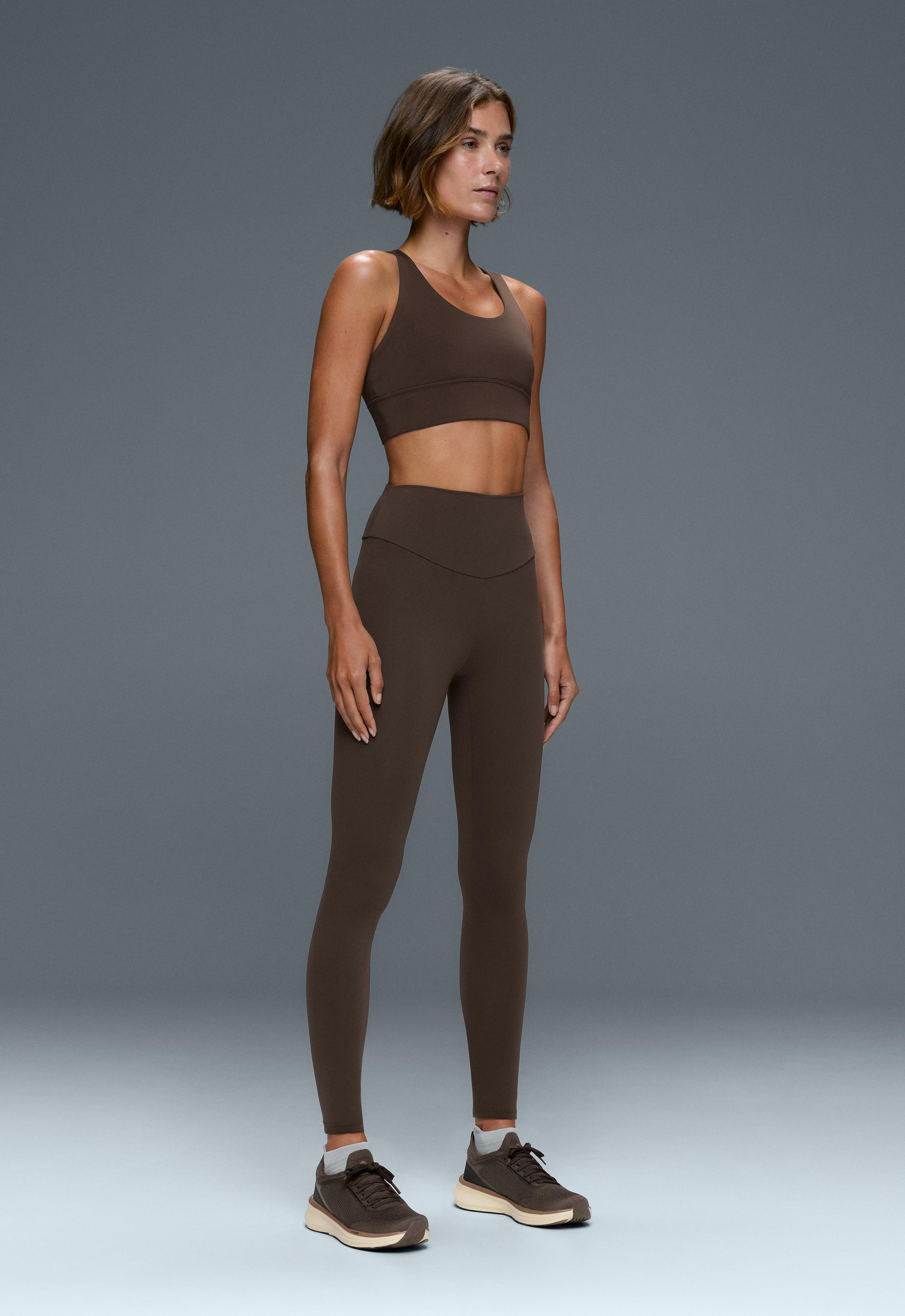 Medium support Comfortlux sports bra with cup - BROWN