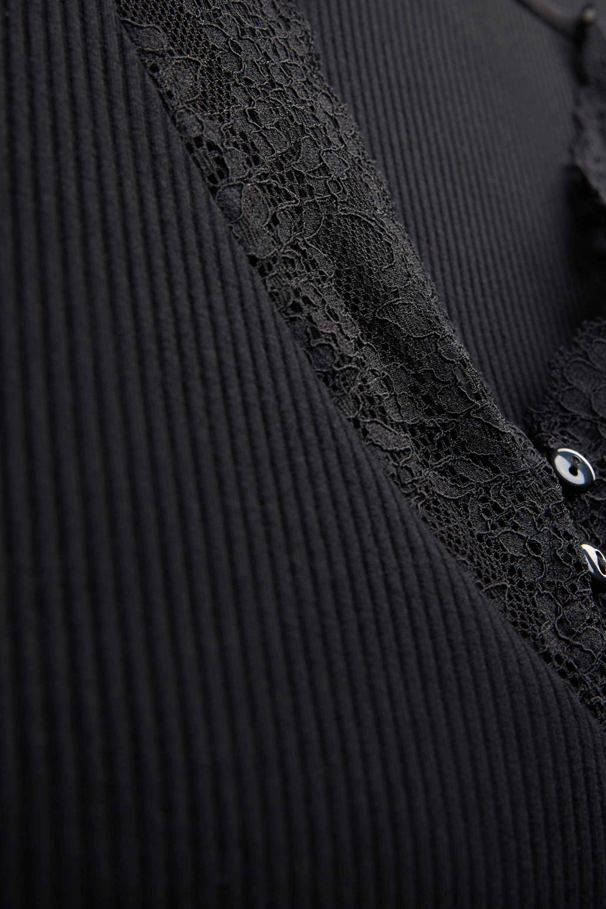 V-neck T-shirt - regular fit - ribbed black