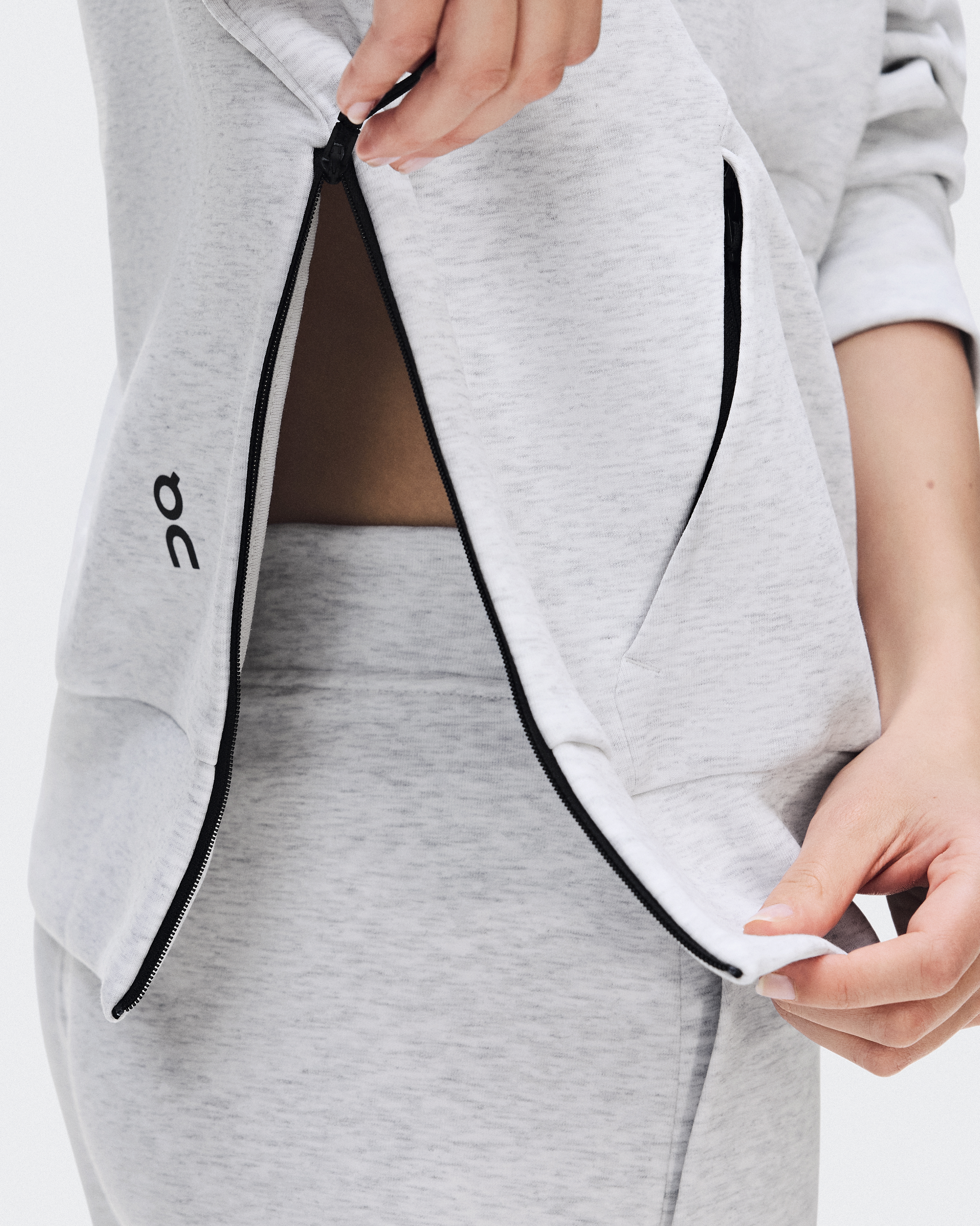 Focus Tech Hoodie - Crater