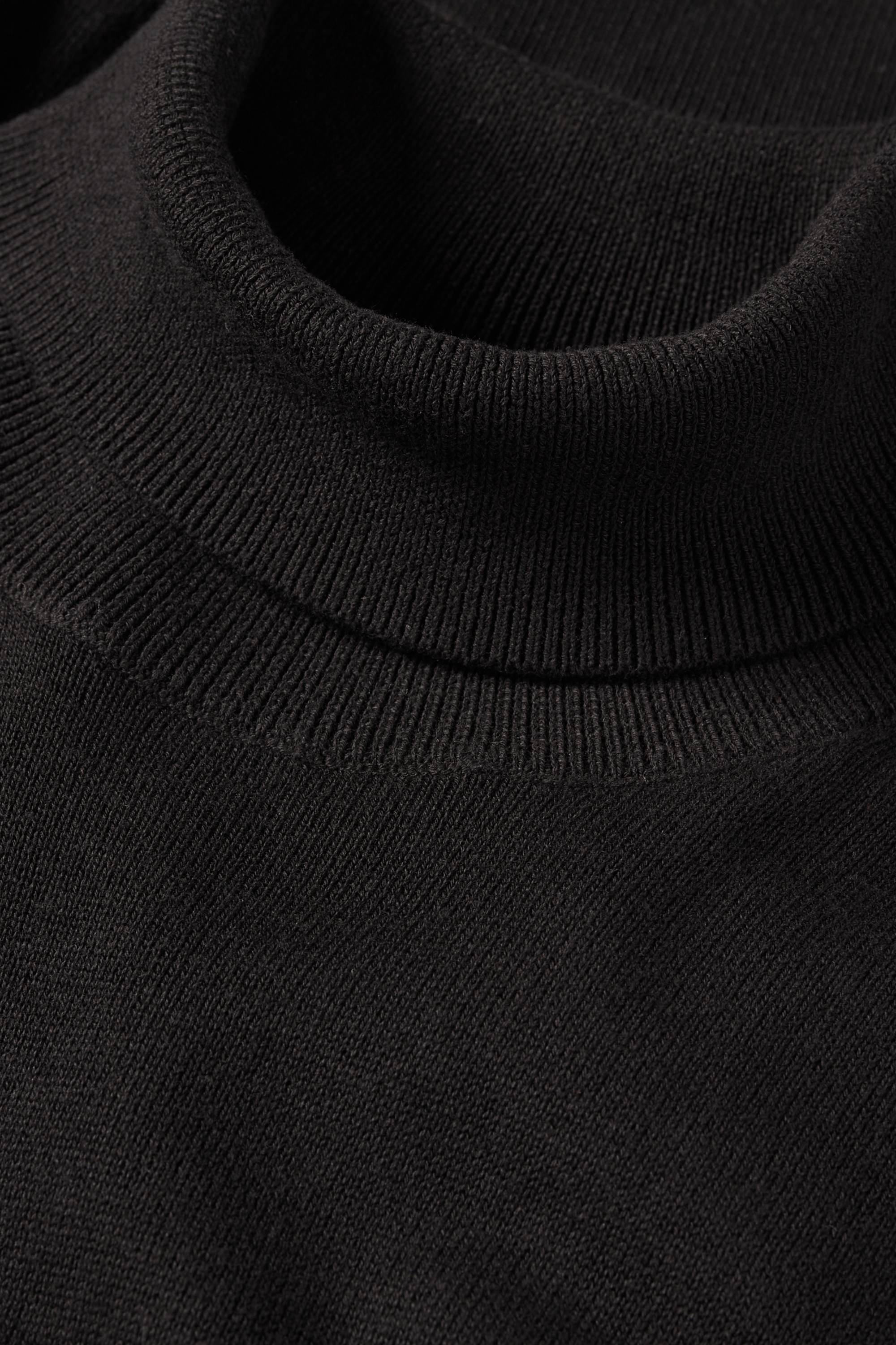 Turtleneck jumper black