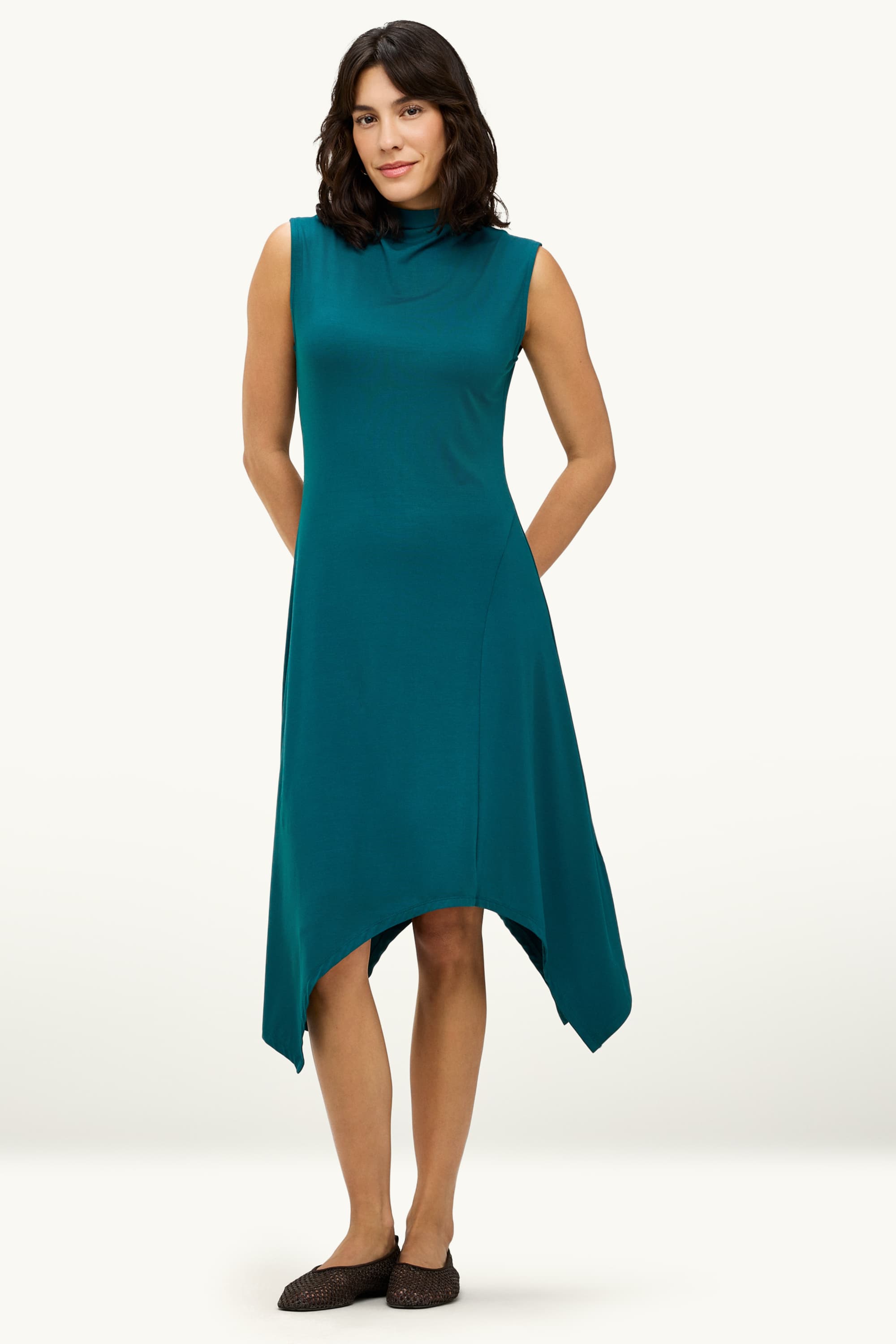 Viscose dress - straight fit green