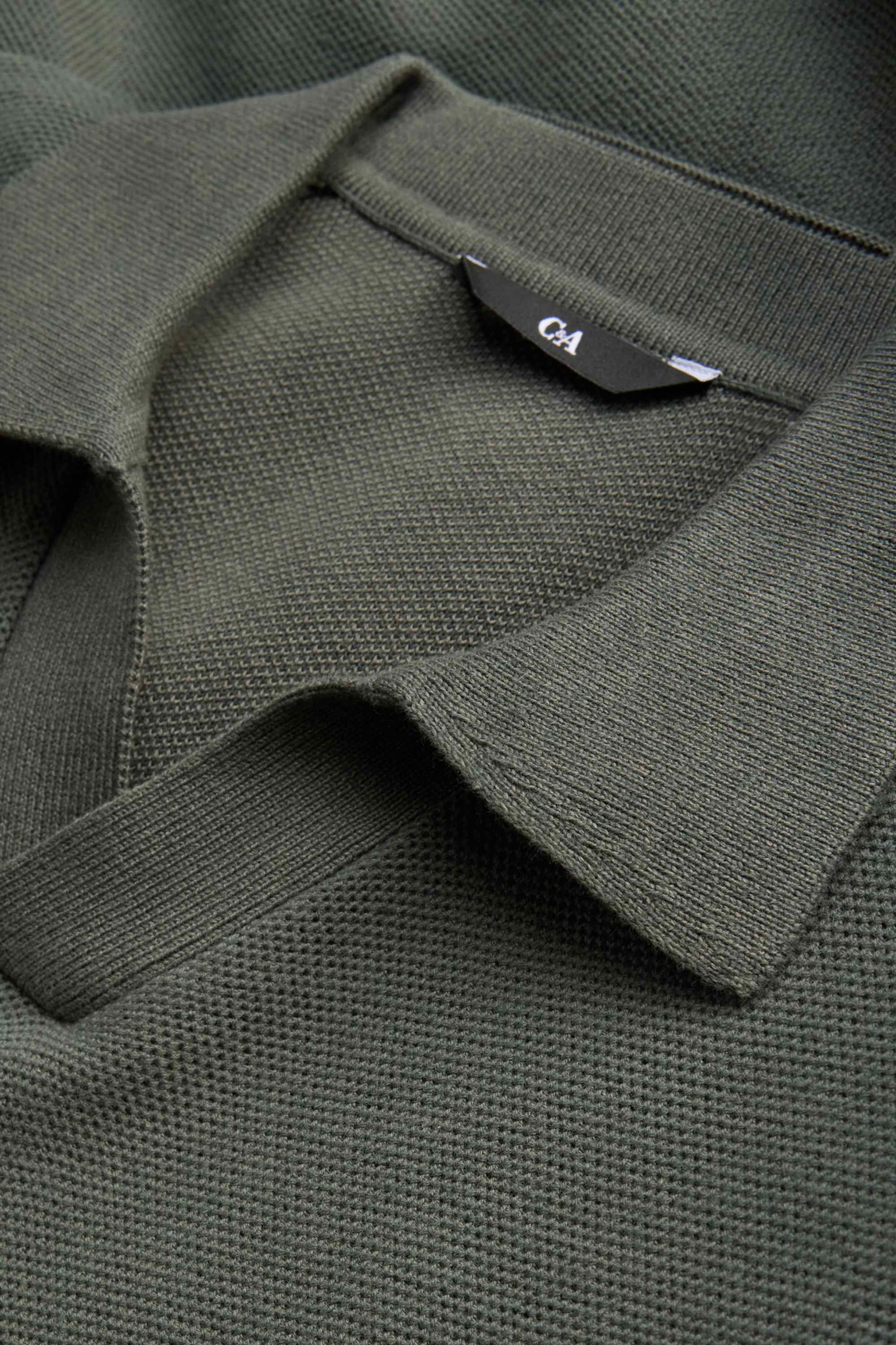 Knitted polo shirt - regular fit - textured dark green