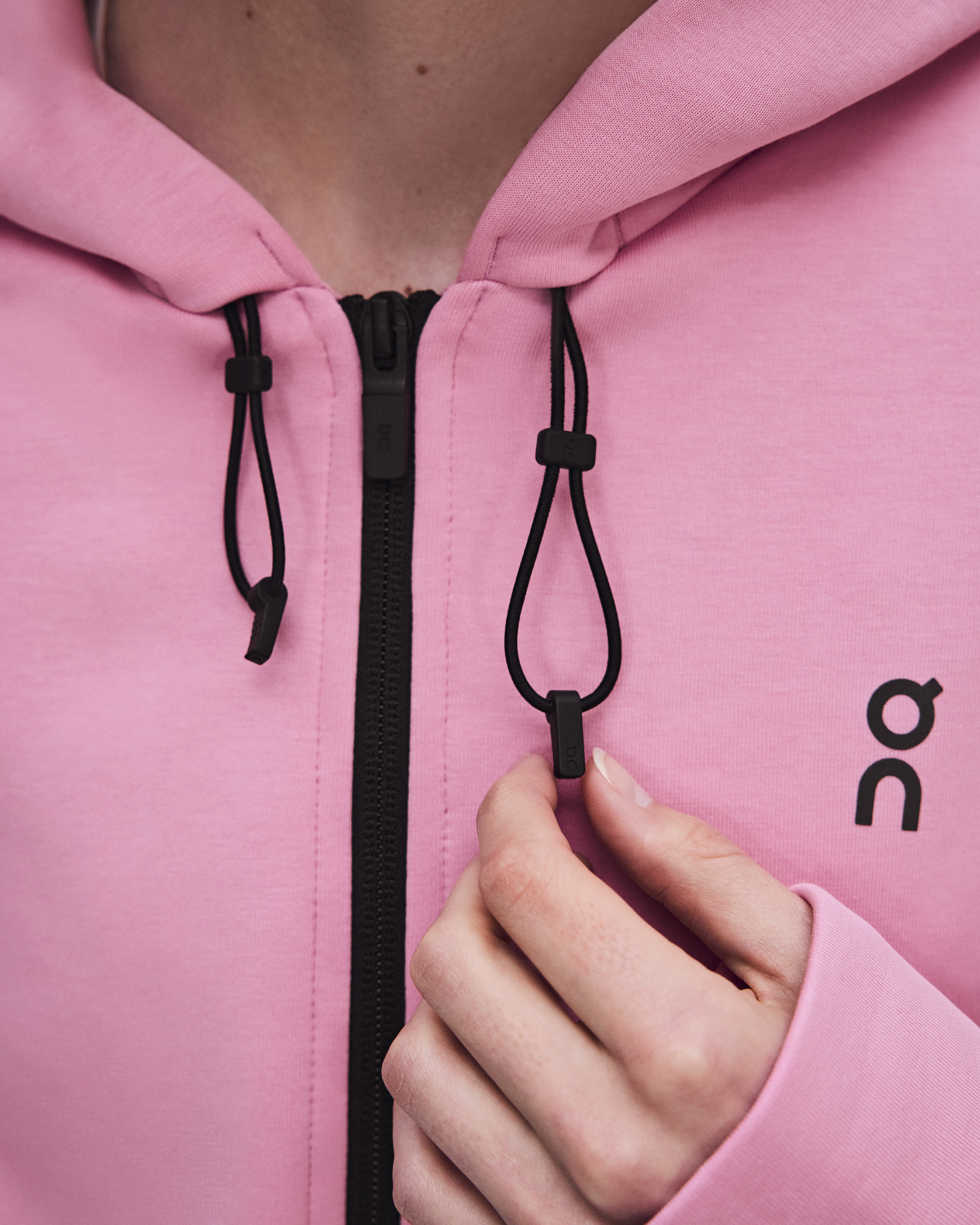 Focus Tech Zip Hoodie - Magnolia