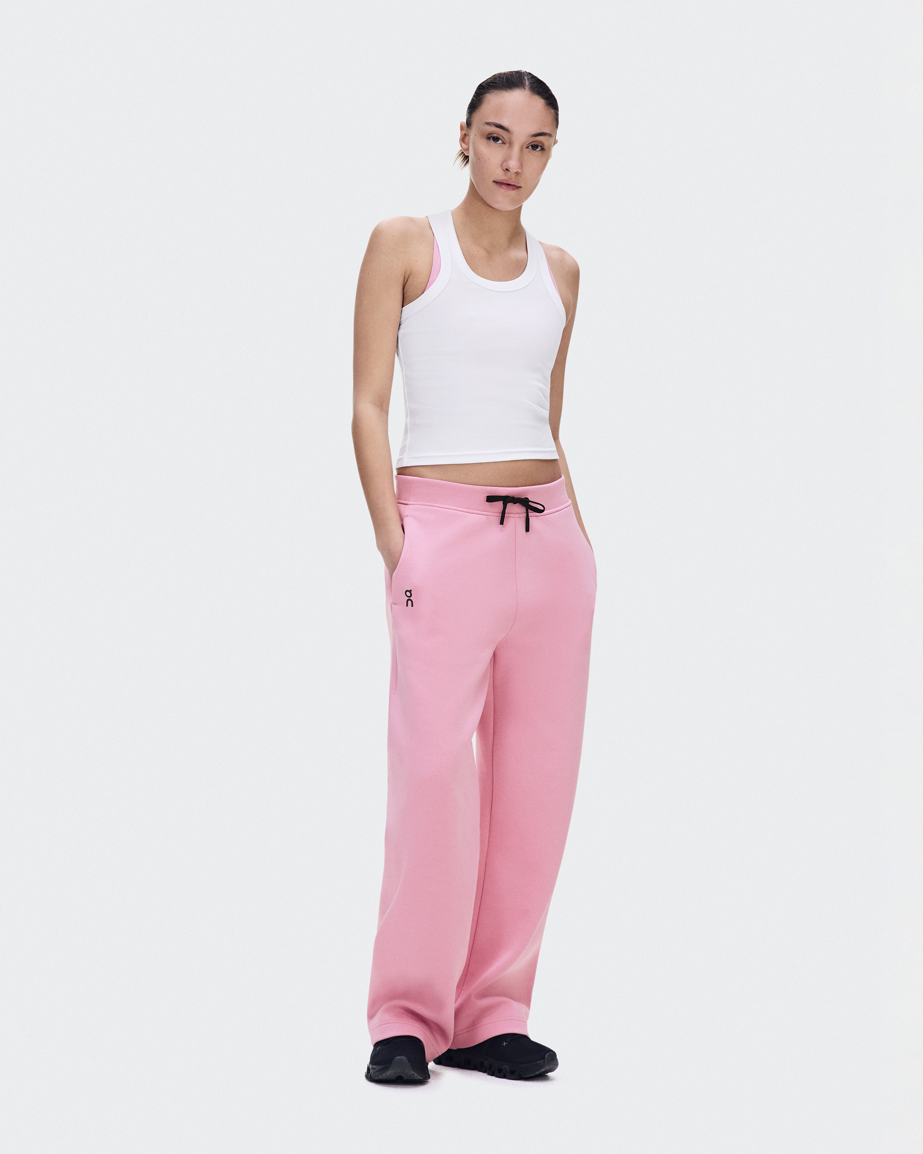 Focus Tech Sweatpants - Magnolia