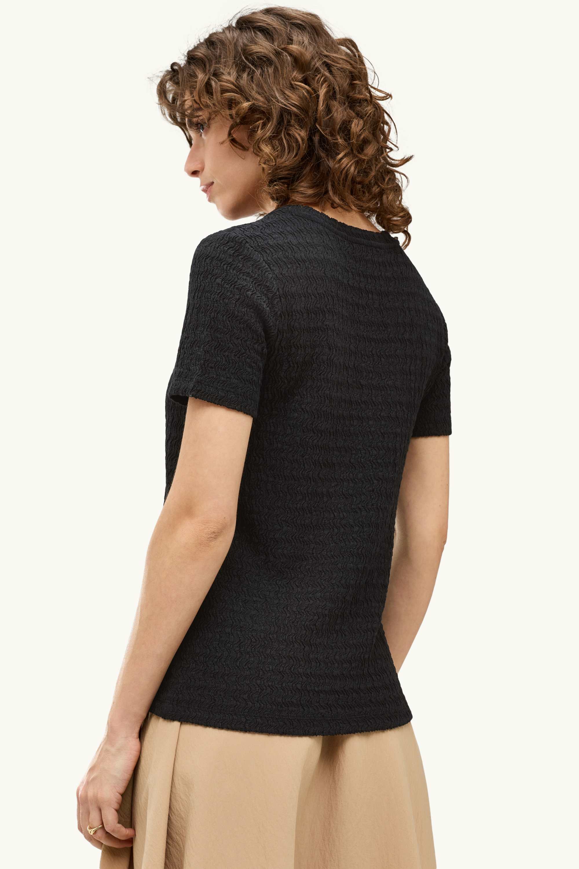 T-shirt - regular fit - textured black