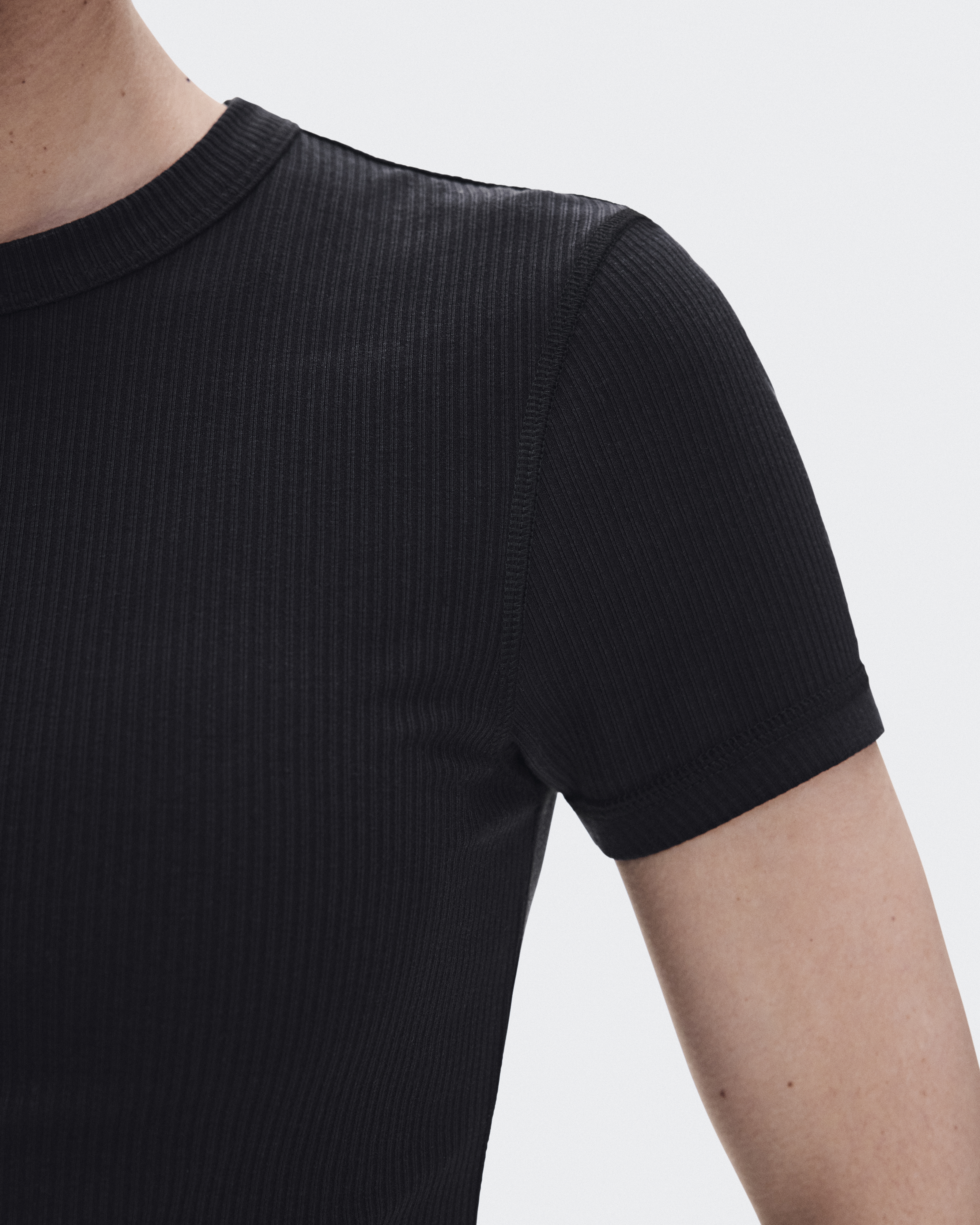 All-Day Ribbed T-Shirt - Black