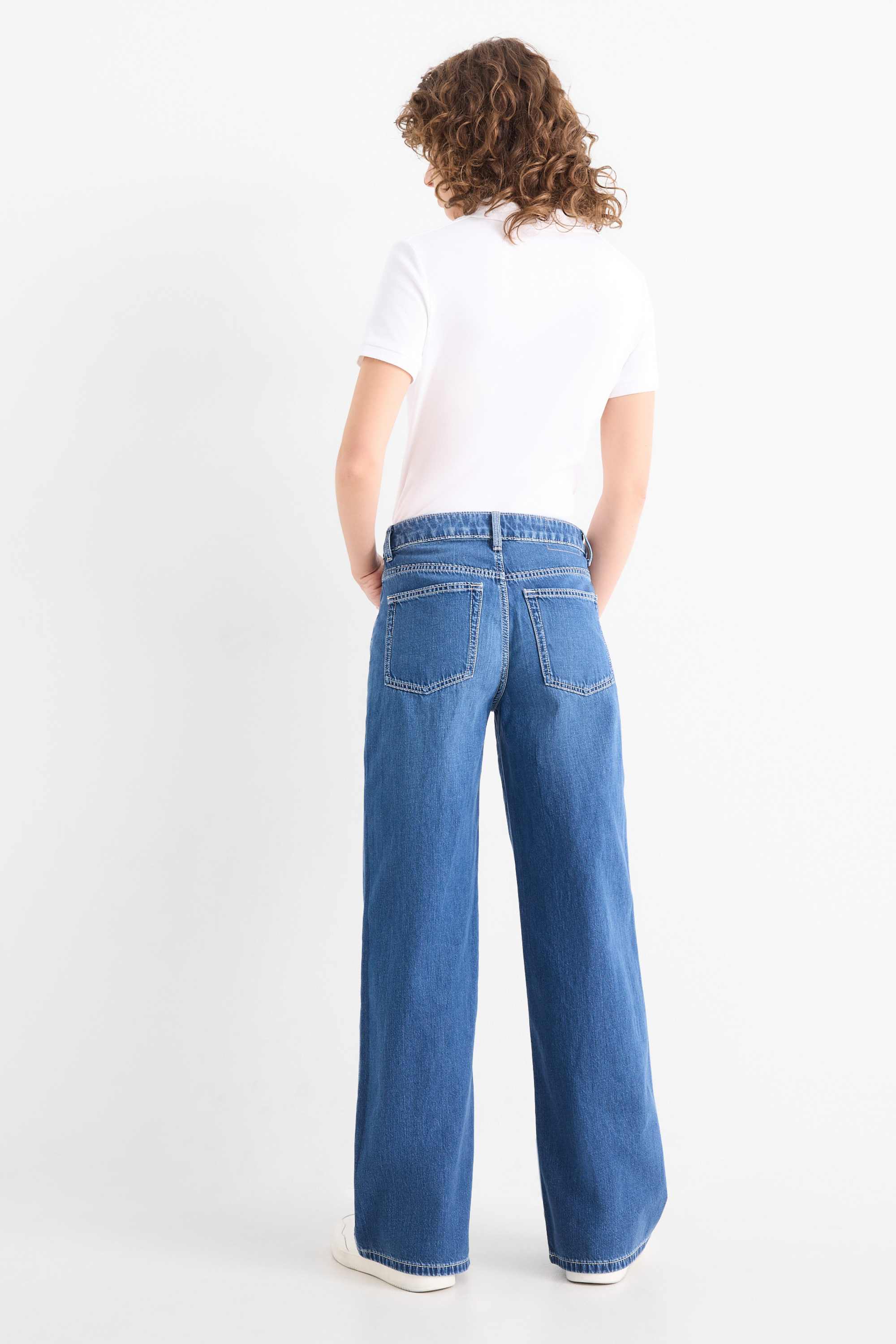Wide leg jeans - mid-rise waist blue denim