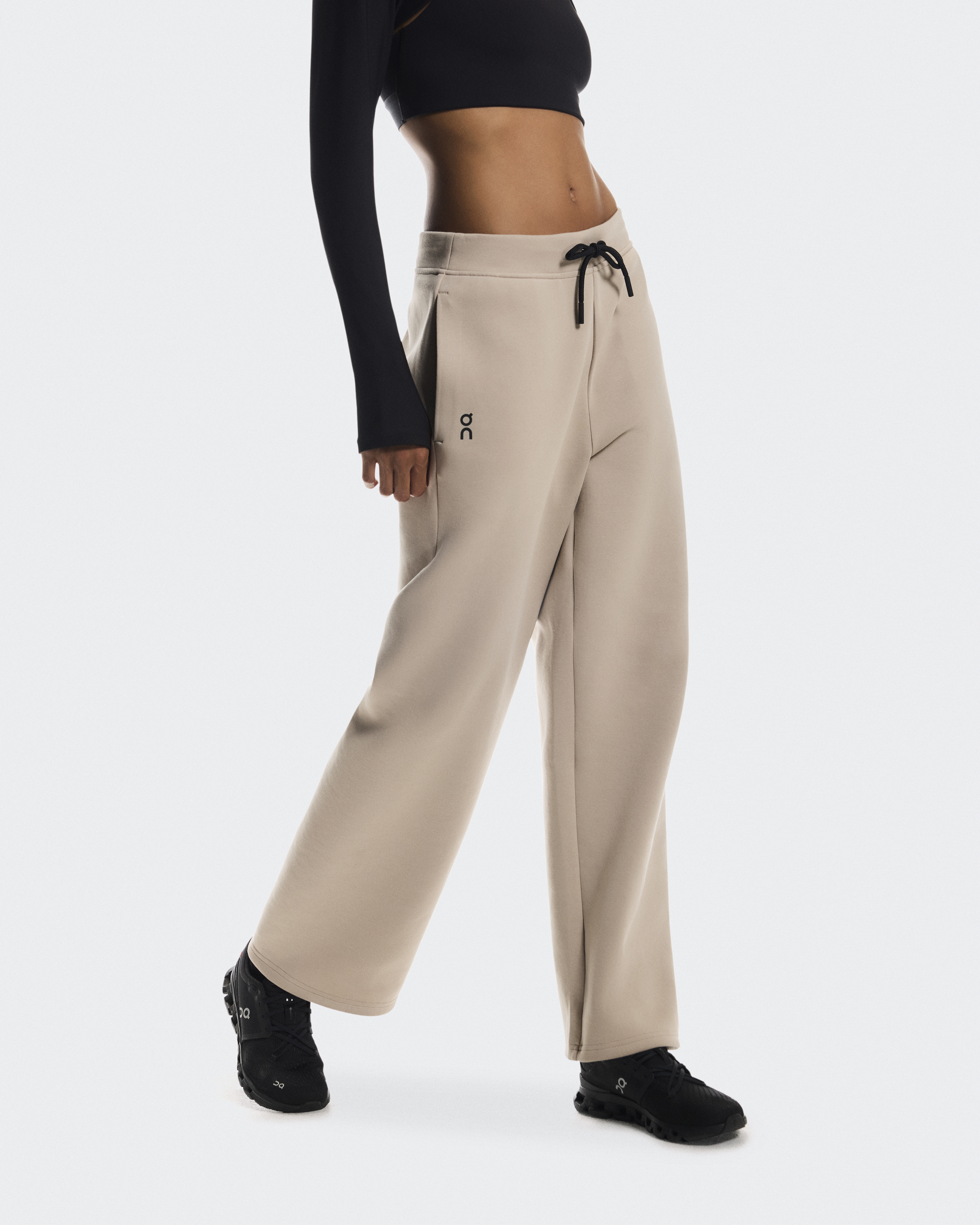 Focus Tech Sweatpants - Desert