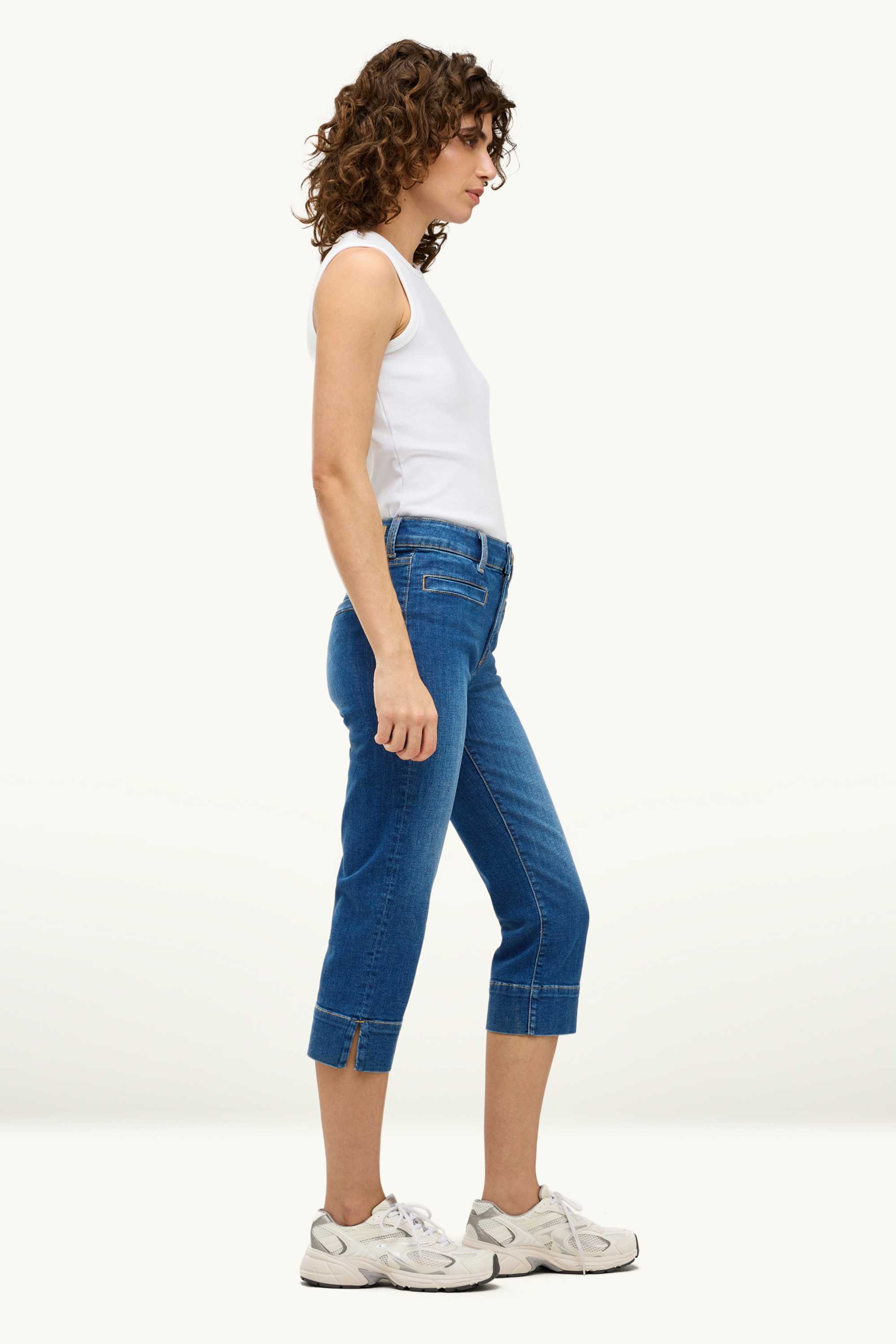 Capri jeans - mid-rise waist - slim fit - LYCRA® blue denim