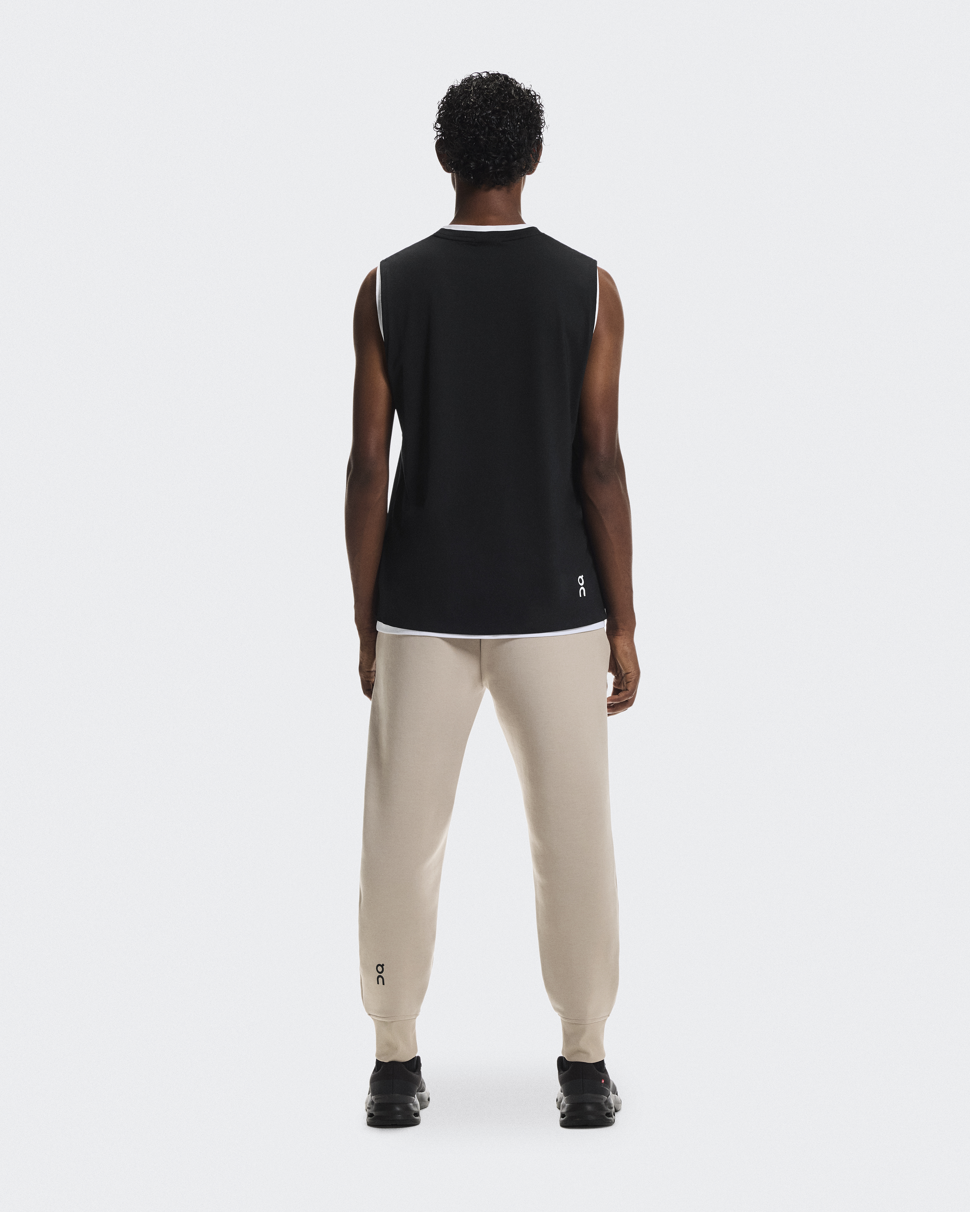 Focus Tech Sweatpants - Desert