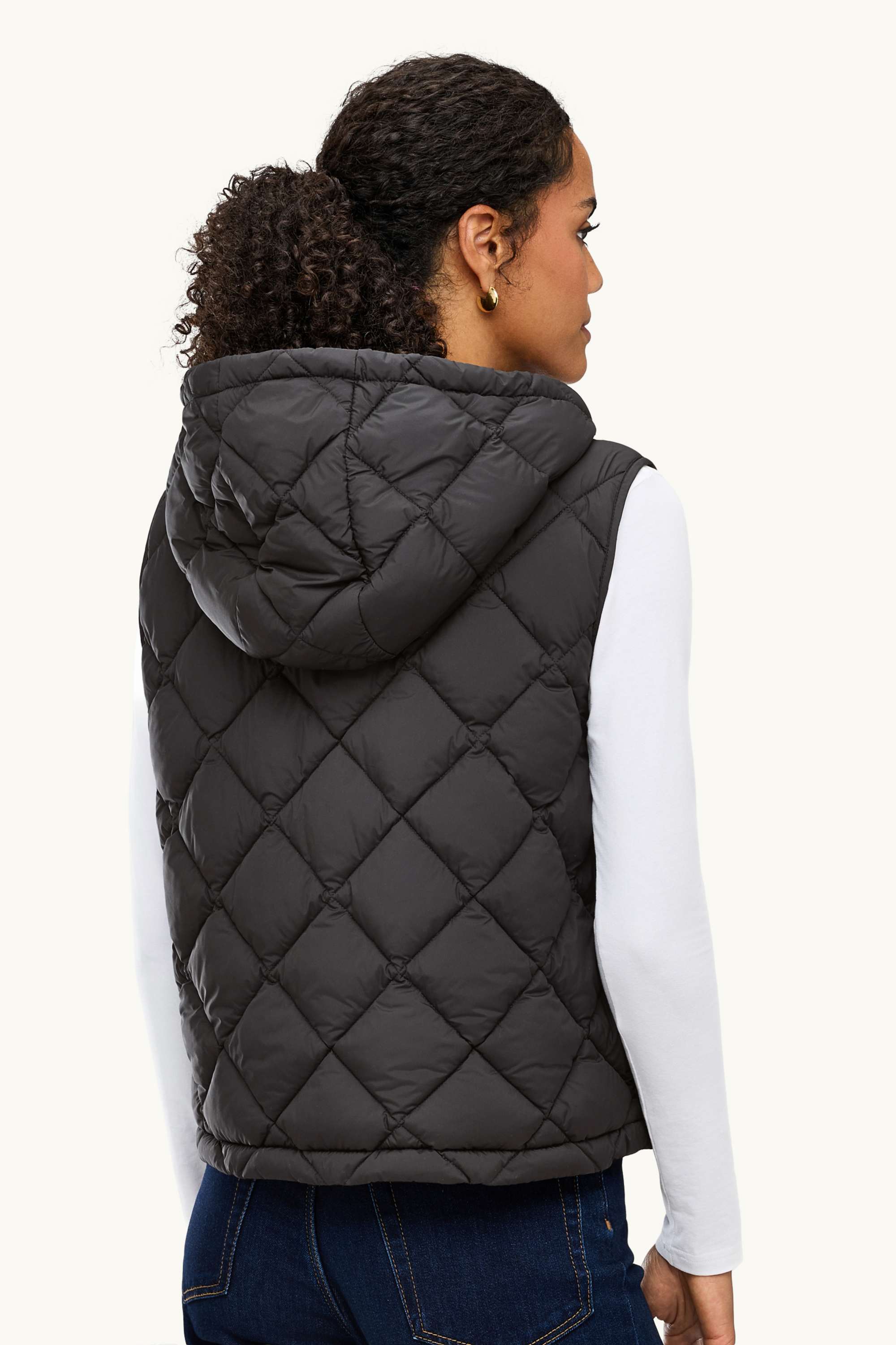 Quilted gilet with hood - water-repellent black